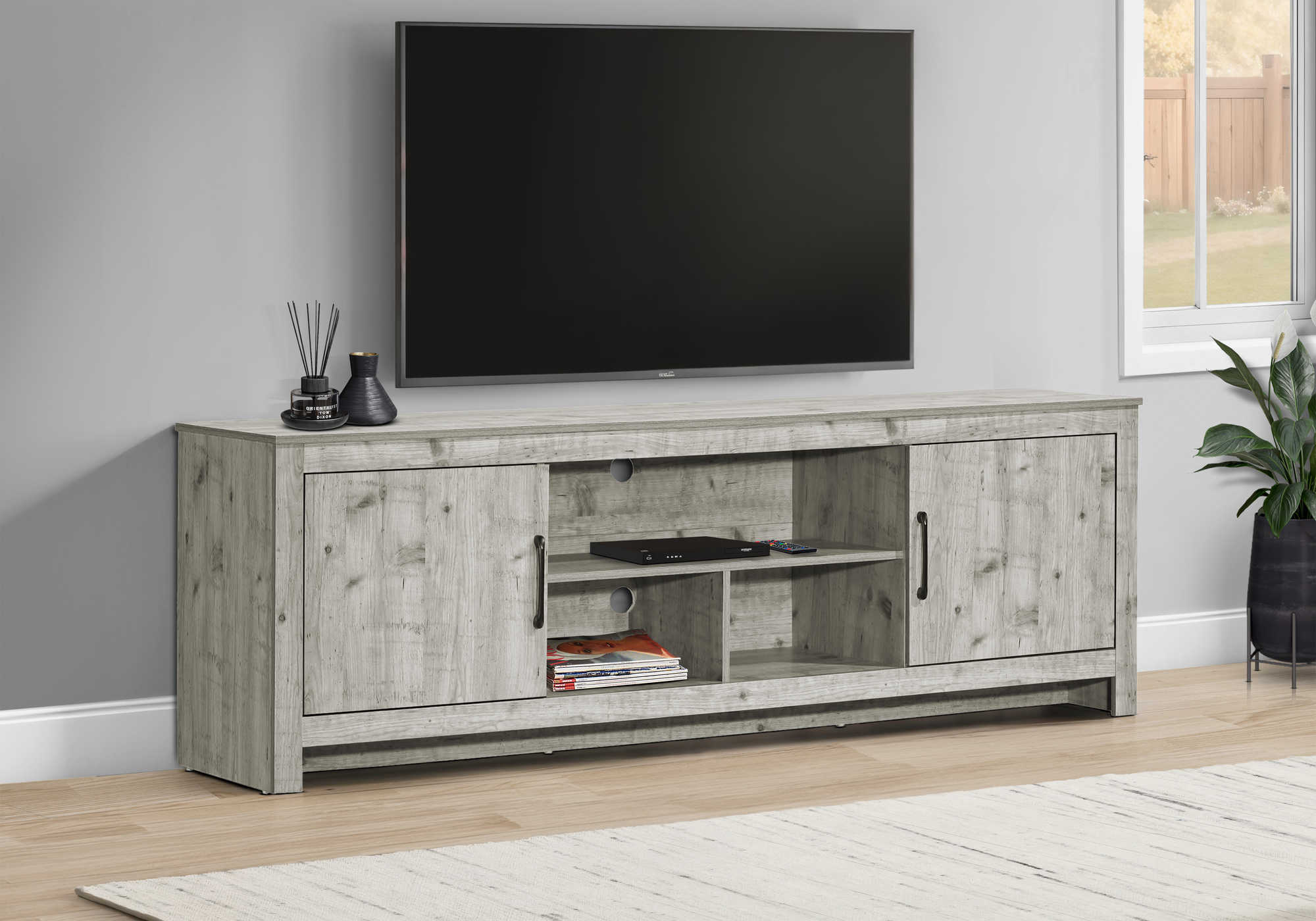 MEUBLE TV - 72"L / GRIS RUSTIQUE AVEC 2 PORTES – I 2511