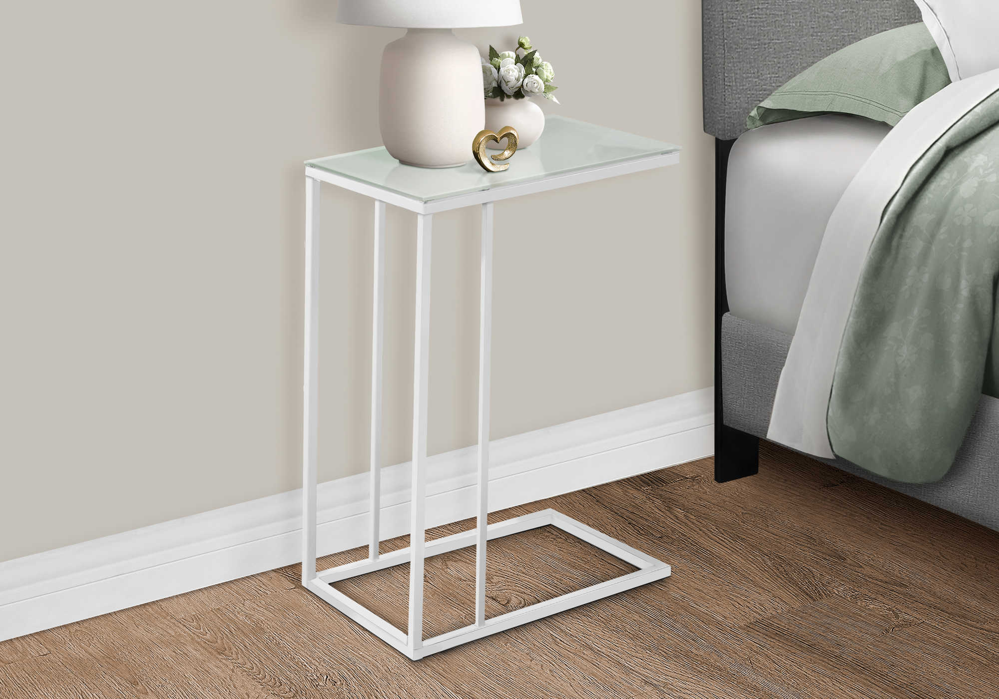 TABLE DE CHEVET - METAL BLANC / VERRE TREMPE GIVRE – I 3037.