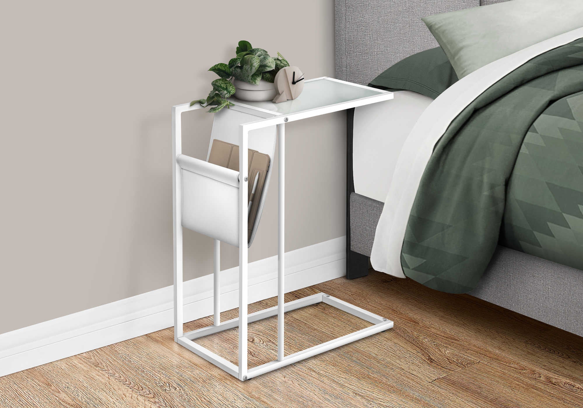 Image of nightstand - white / white metal with a magazine rack  i 3067.