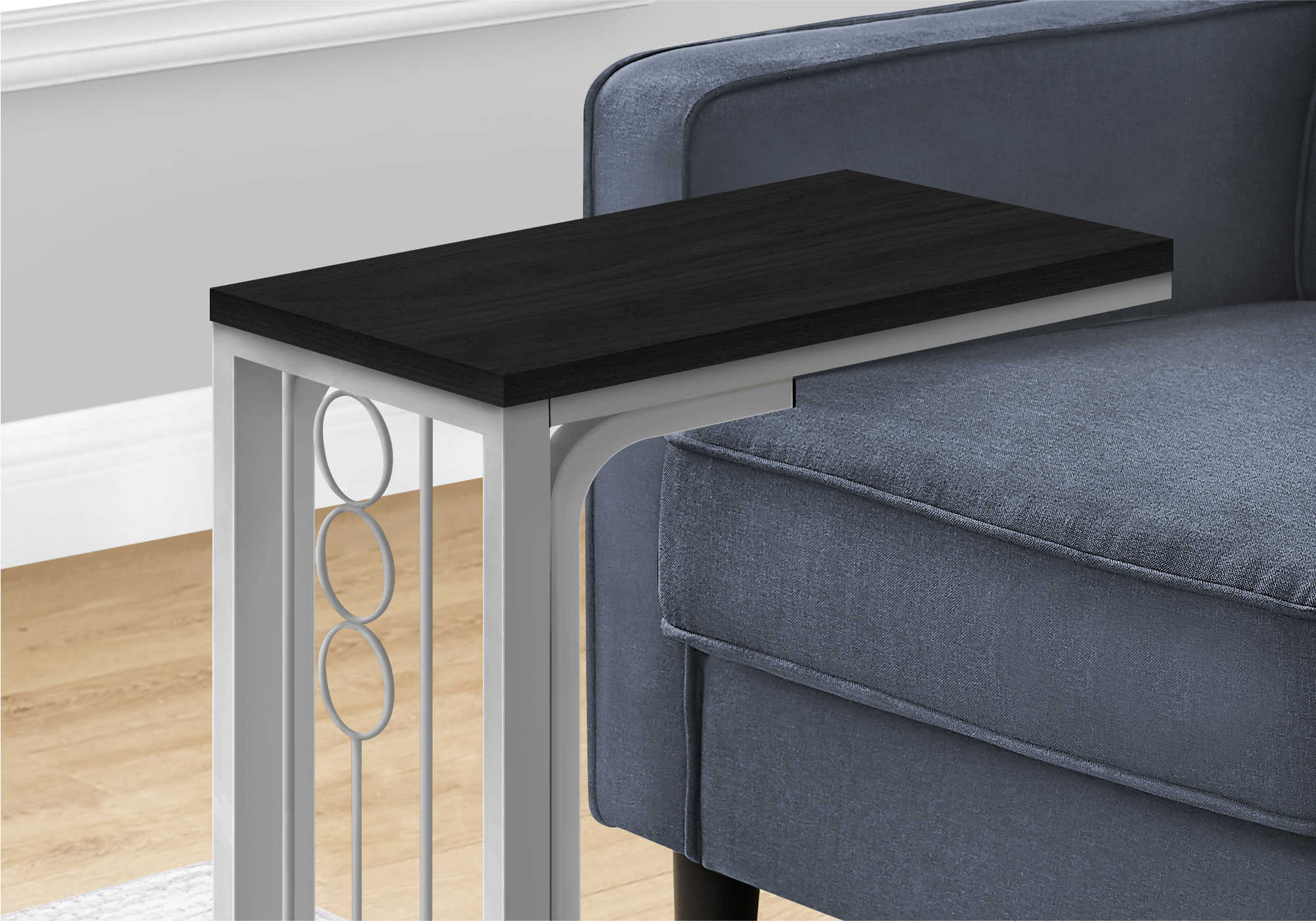 TABLE DE CHEVET - DESSUS NOIR / METAL ARGENTE – I 3137.