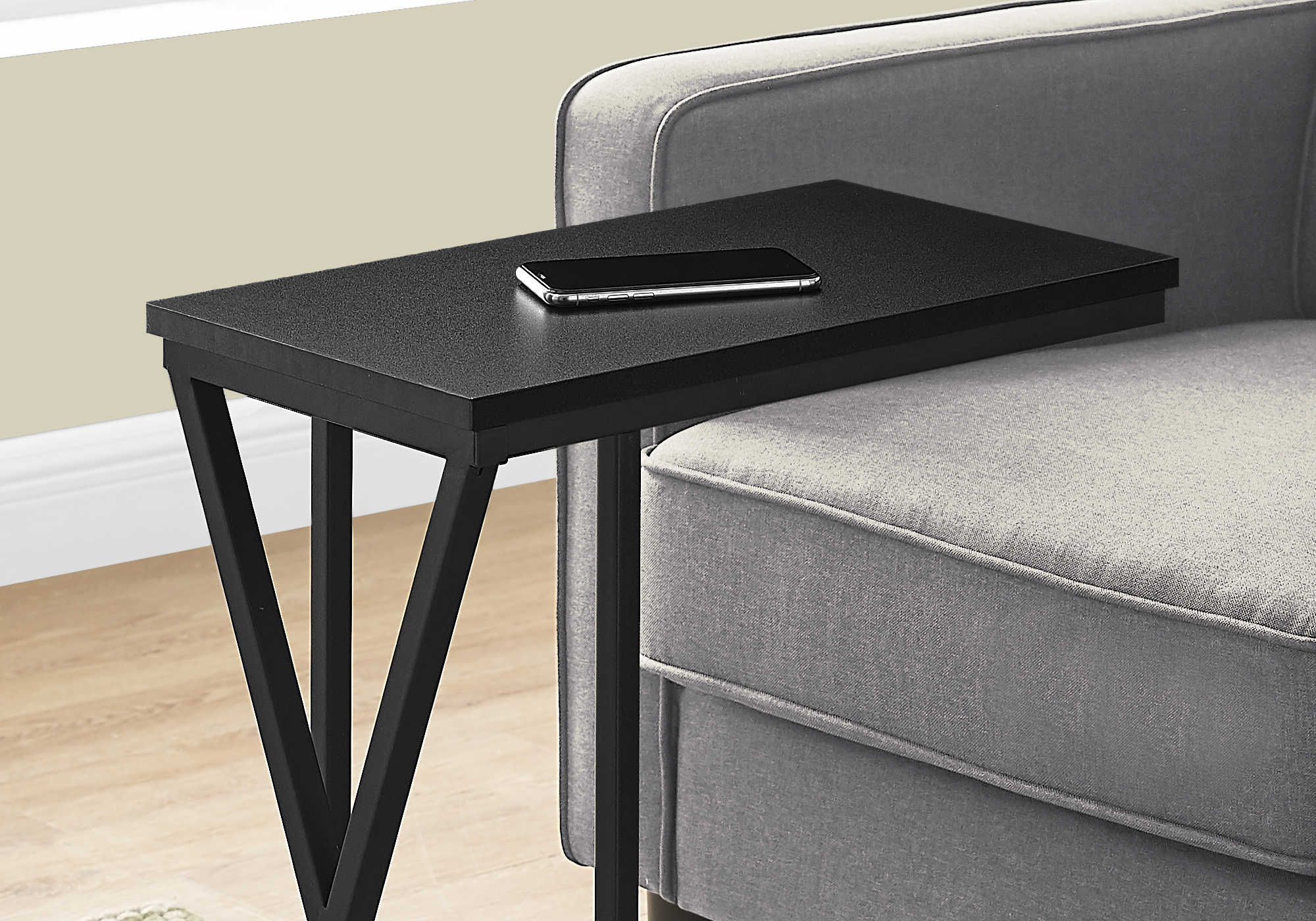 TABLE DE CHEVET - 25"H / NOIR / METAL NOIR – I 3247.