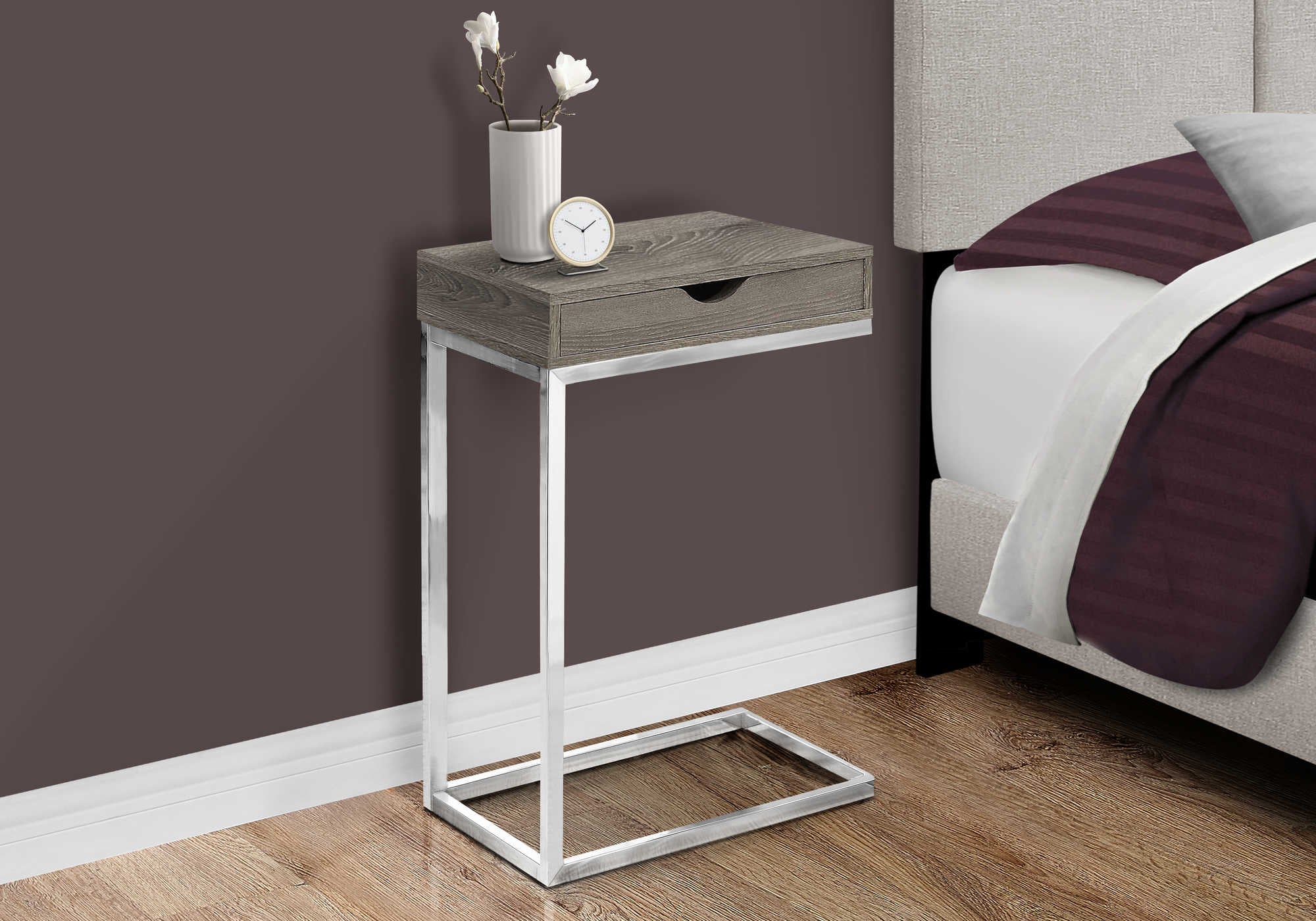 TABLE DE CHEVET - METAL CHROME / TAUPE FONCE ET TIROIR – I 3254.