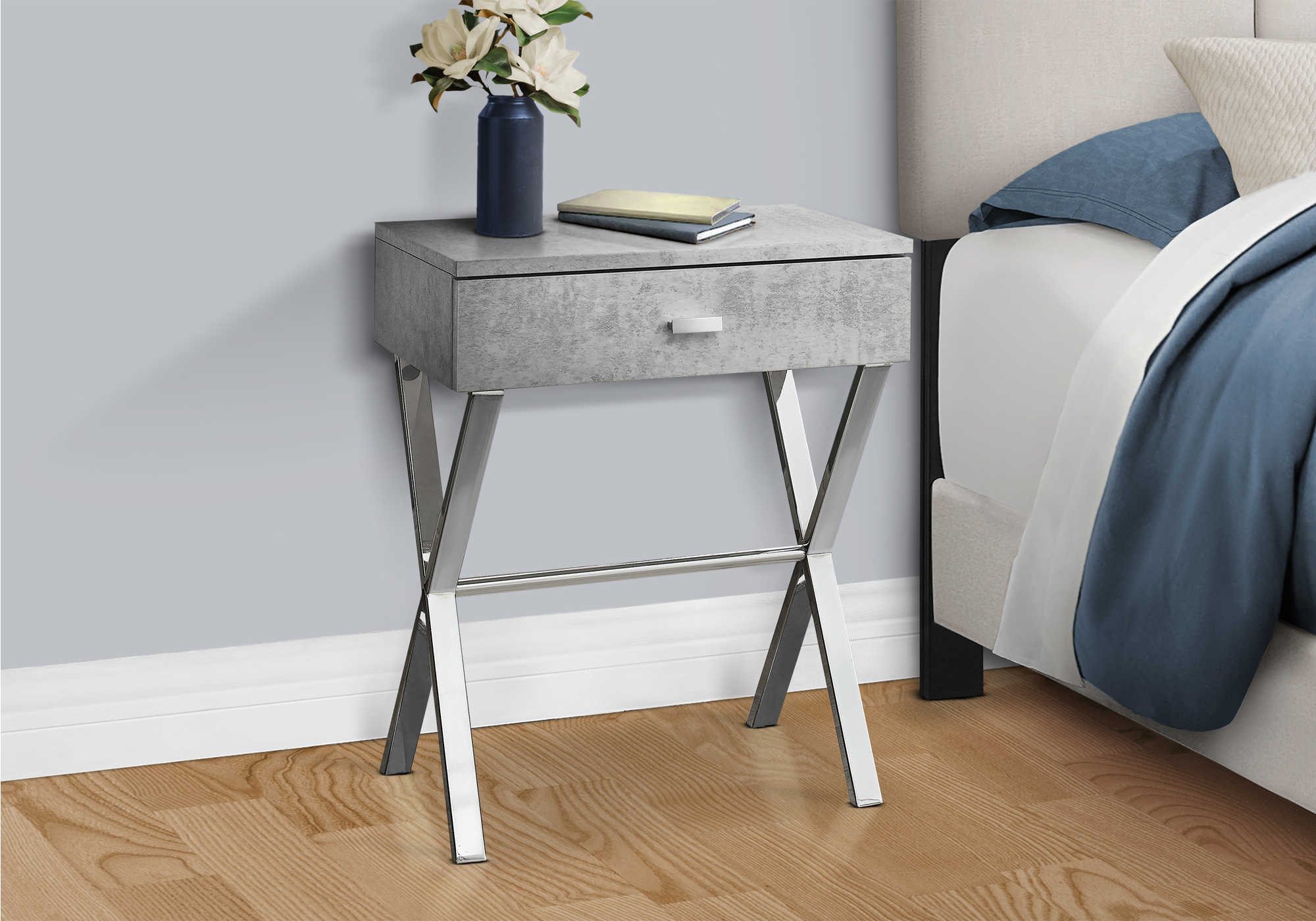 TABLE DE CHEVET - 24"H / GRIS CIMENTE / METAL CHROME – I 3264.