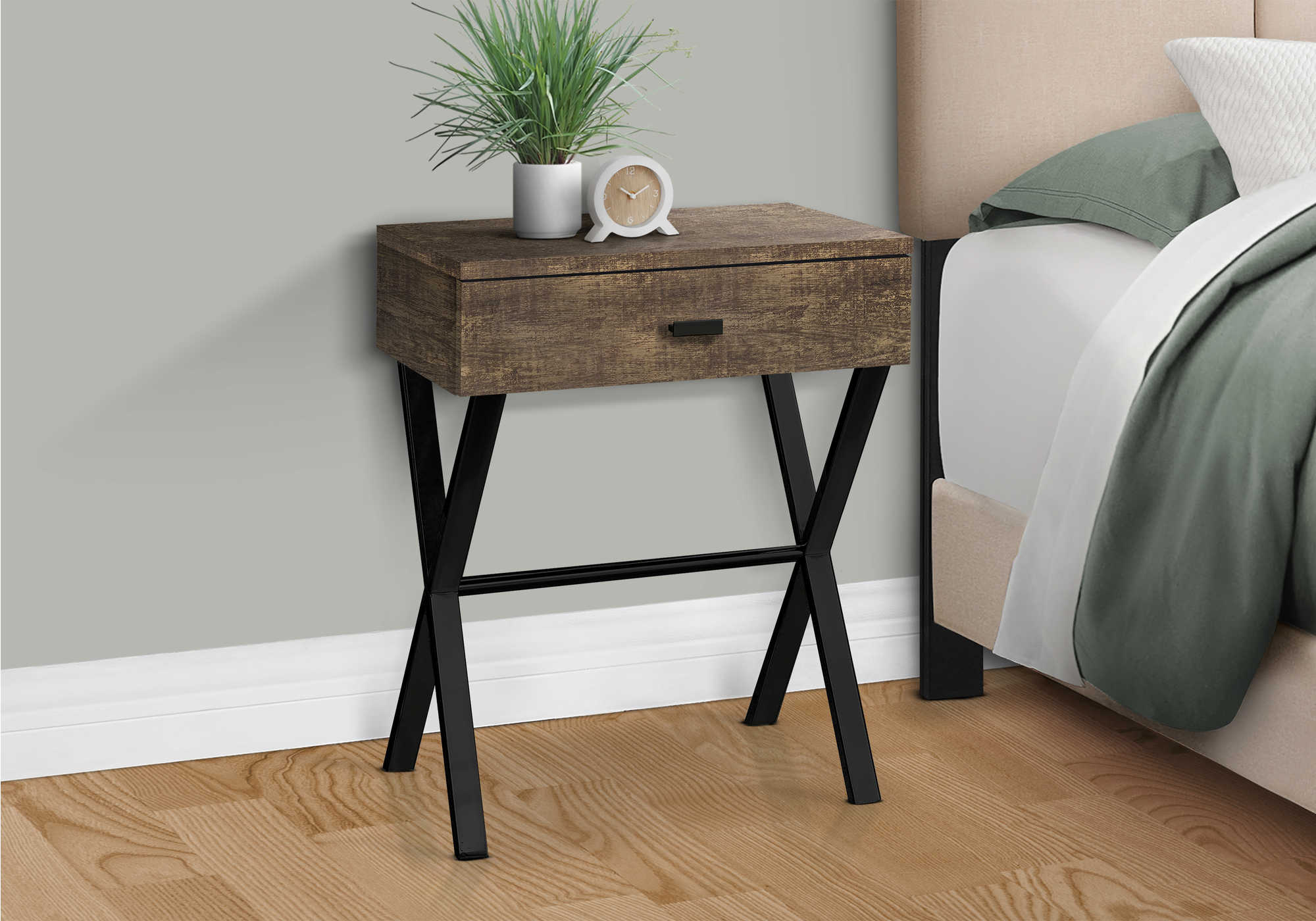 TABLE DE CHEVET - 24"H / FAUX BOIS BRUN / METAL NOIR – I 3450.
