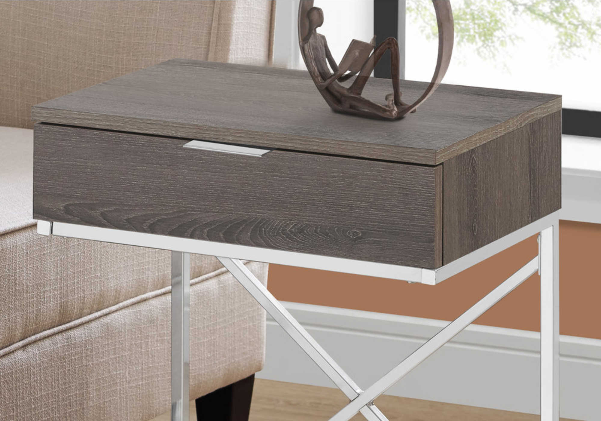 TABLE DE CHEVET - 24"H / TAUPE FONCE / METAL CHROME – I 3475.