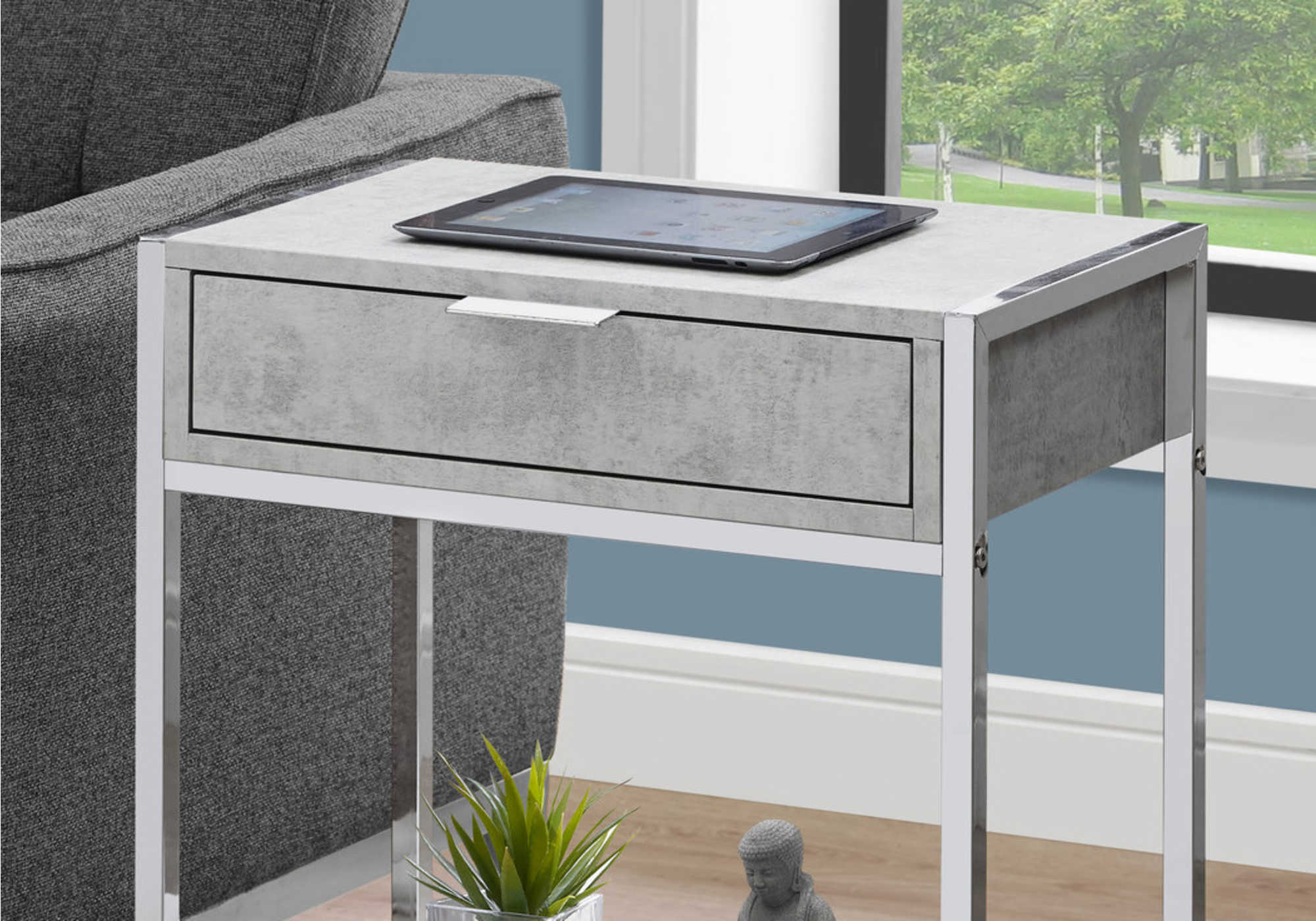 TABLE DE CHEVET - 24"H / GRIS CIMENTE / METAL CHROME – I 3481.