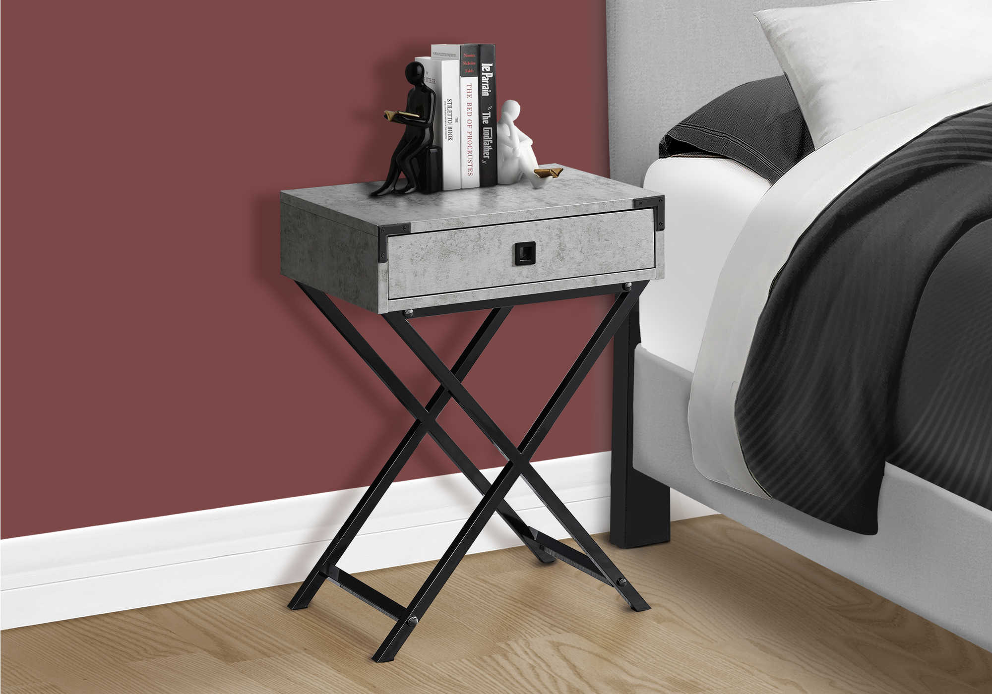 TABLE DE CHEVET - 24"H / GRIS CIMENTE / METAL NICKEL NOIR – I 3552.