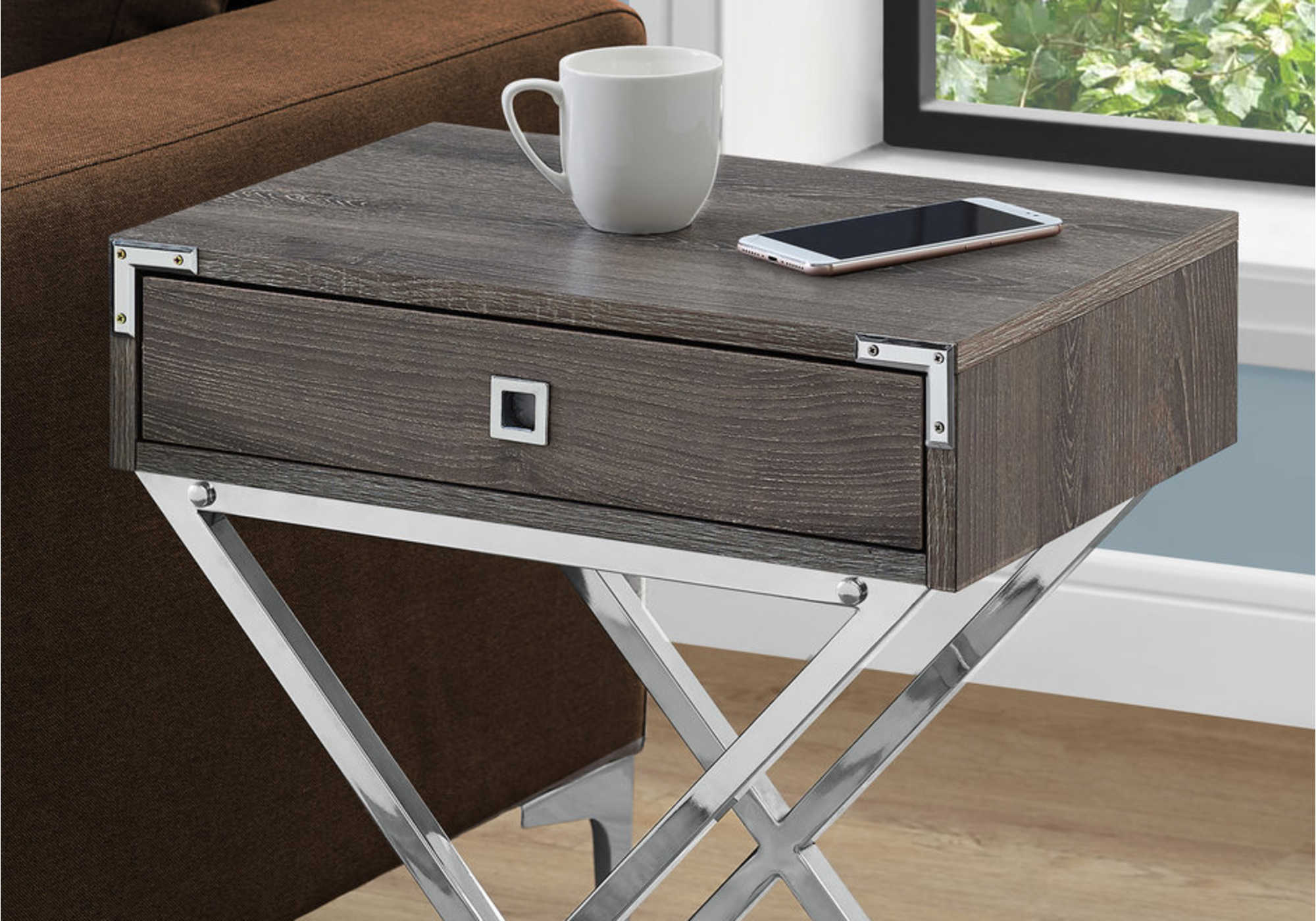 TABLE DE CHEVET - 24"H / TAUPE FONCE / METAL CHROME – I 3555.