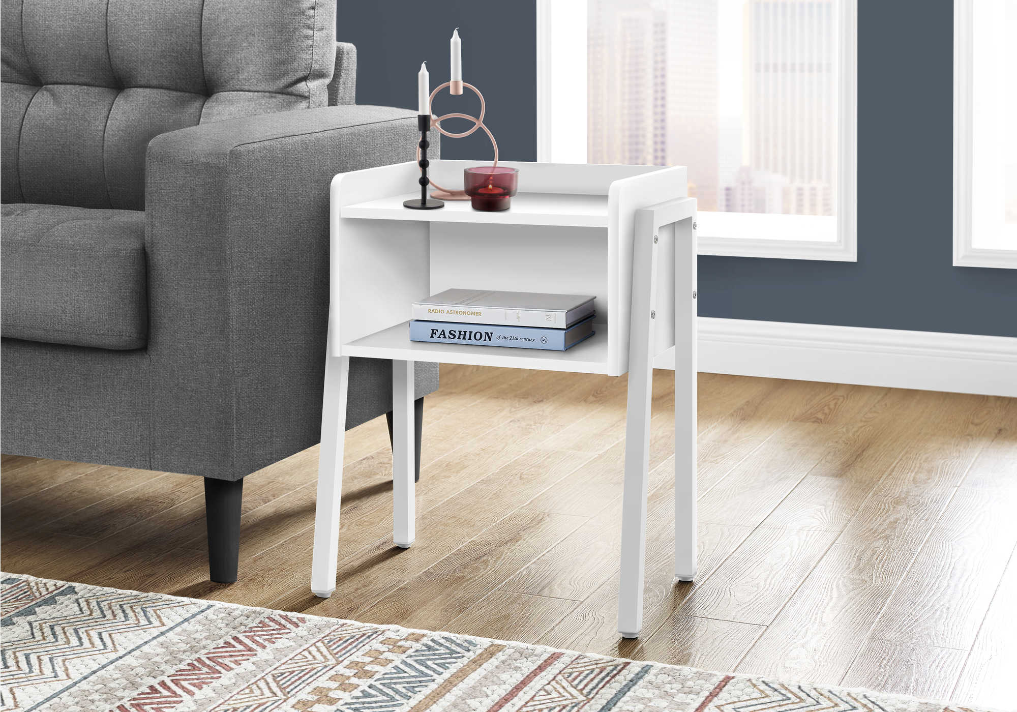TABLE DE CHEVET - 23"H / BLANC / METAL BLANC – I 3594.