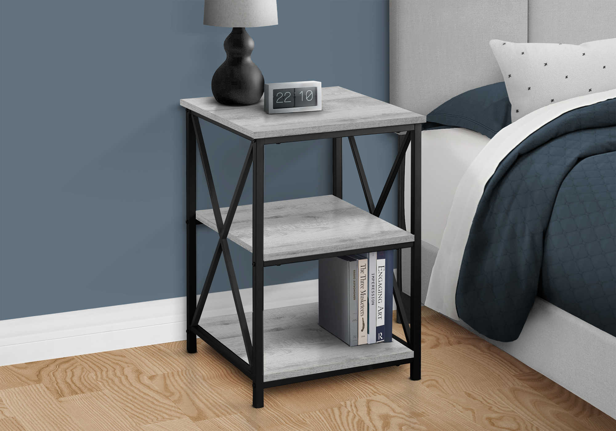 TABLE DE CHEVET - 26"H / GRIS / METAL NOIR – I 3596.