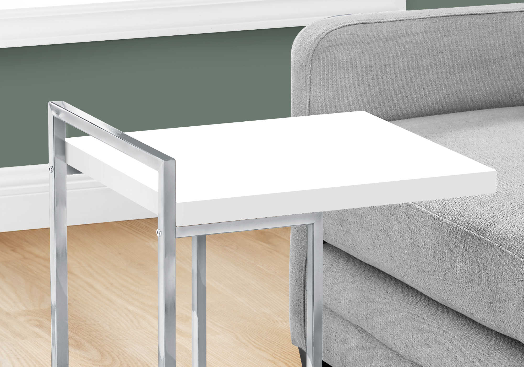 TABLE DE CHEVET - 25"H / BLANC LUSTRE / METAL CHROME – I 3636.