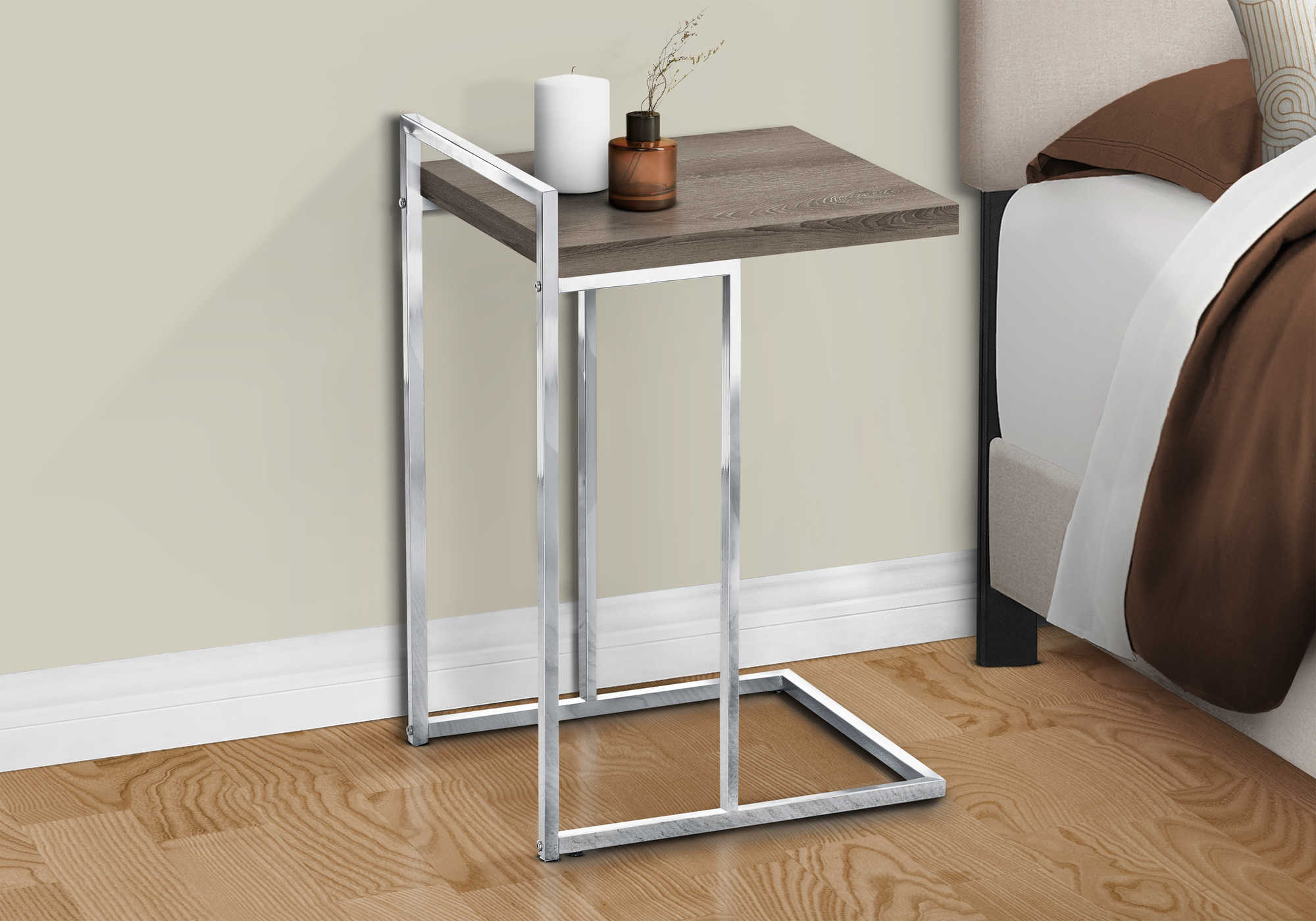 TABLE DE CHEVET - 25"H / TAUPE FONCE / METAL CHROME – I 3638.