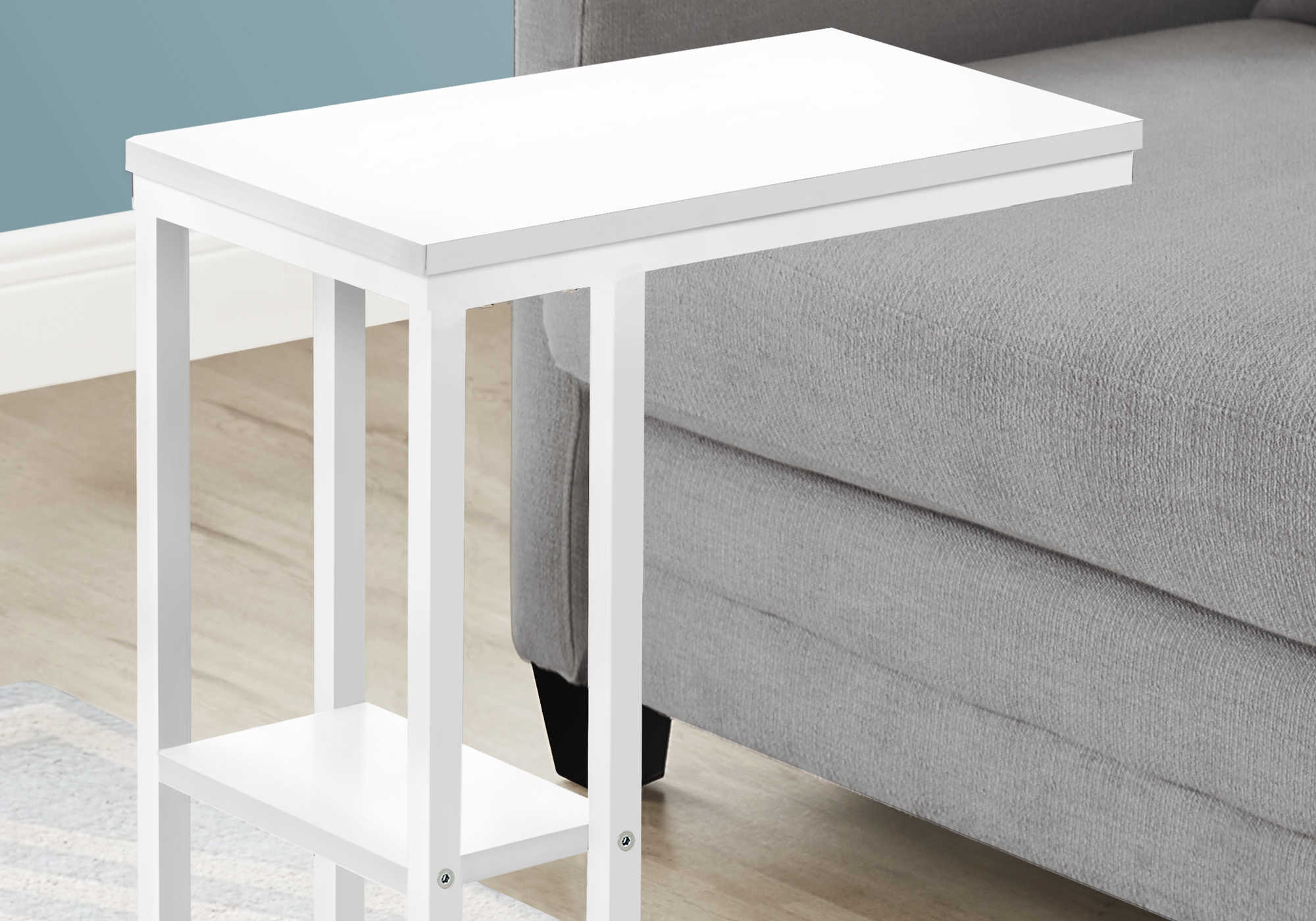 TABLE DE CHEVET - 25"H / BLANC / METAL BLANC – I 3676.
