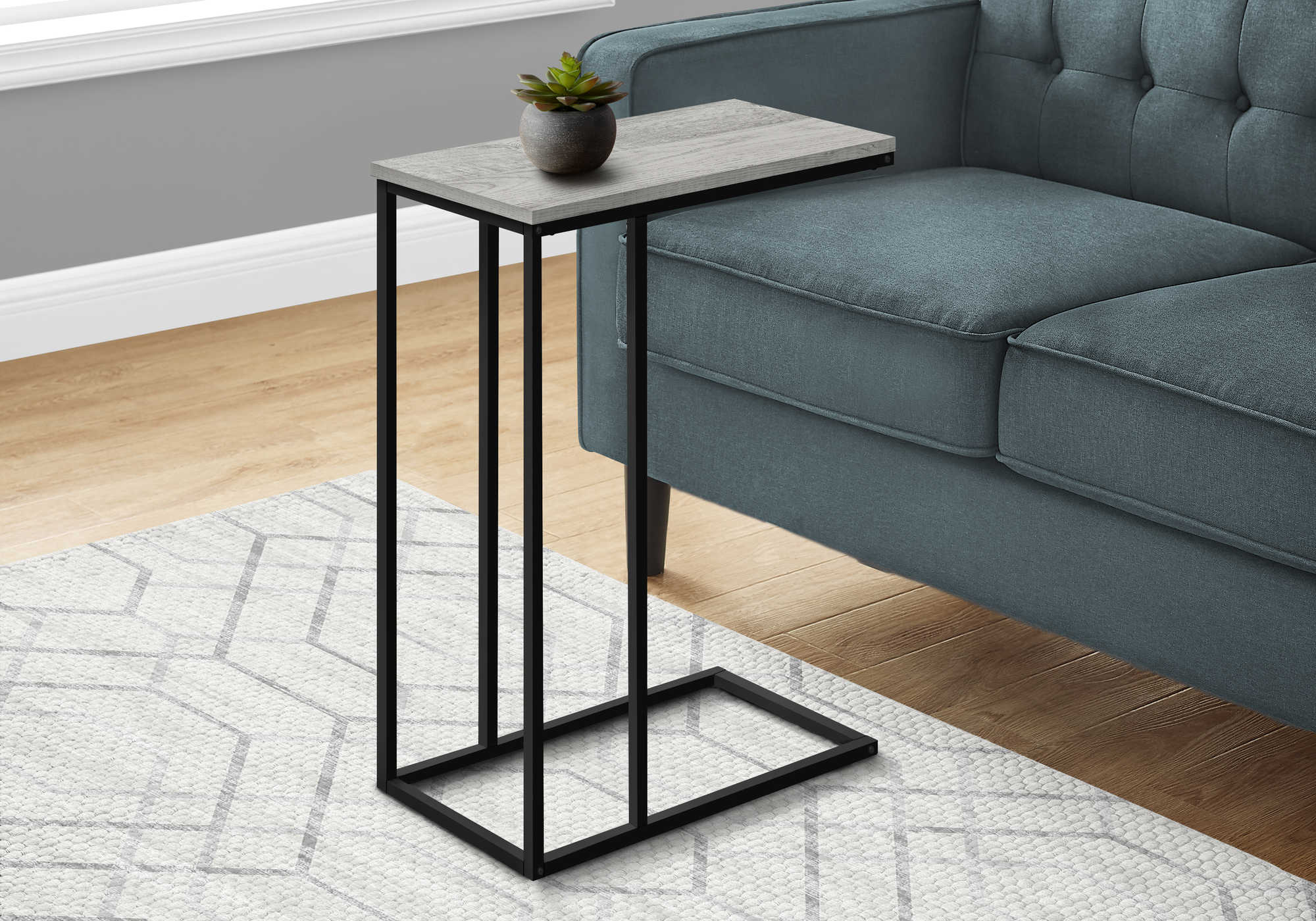 TABLE DE CHEVET - 25"H / GRIS / METAL NOIR – I 3762.