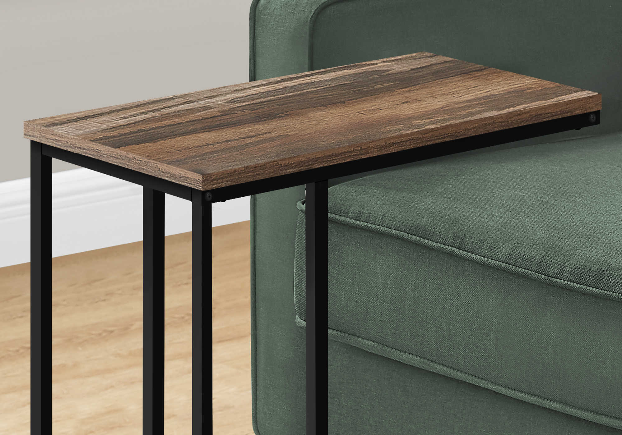 TABLE DE CHEVET - 25"H / FAUX BOIS BRUN / METAL NOIR – I 3764.