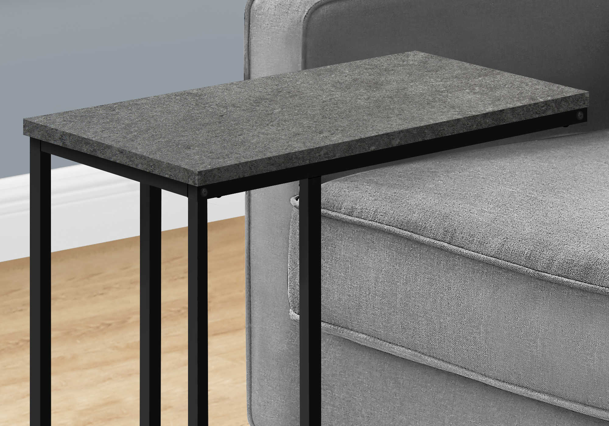 TABLE DE CHEVET - 25"H / FAUSSE PIERRE GRISE / METAL NOIR – I 3765.