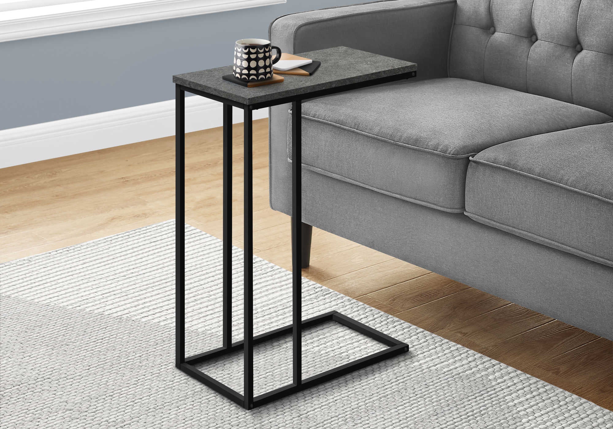 TABLE DE CHEVET - 25"H / FAUSSE PIERRE GRISE / METAL NOIR – I 3765.