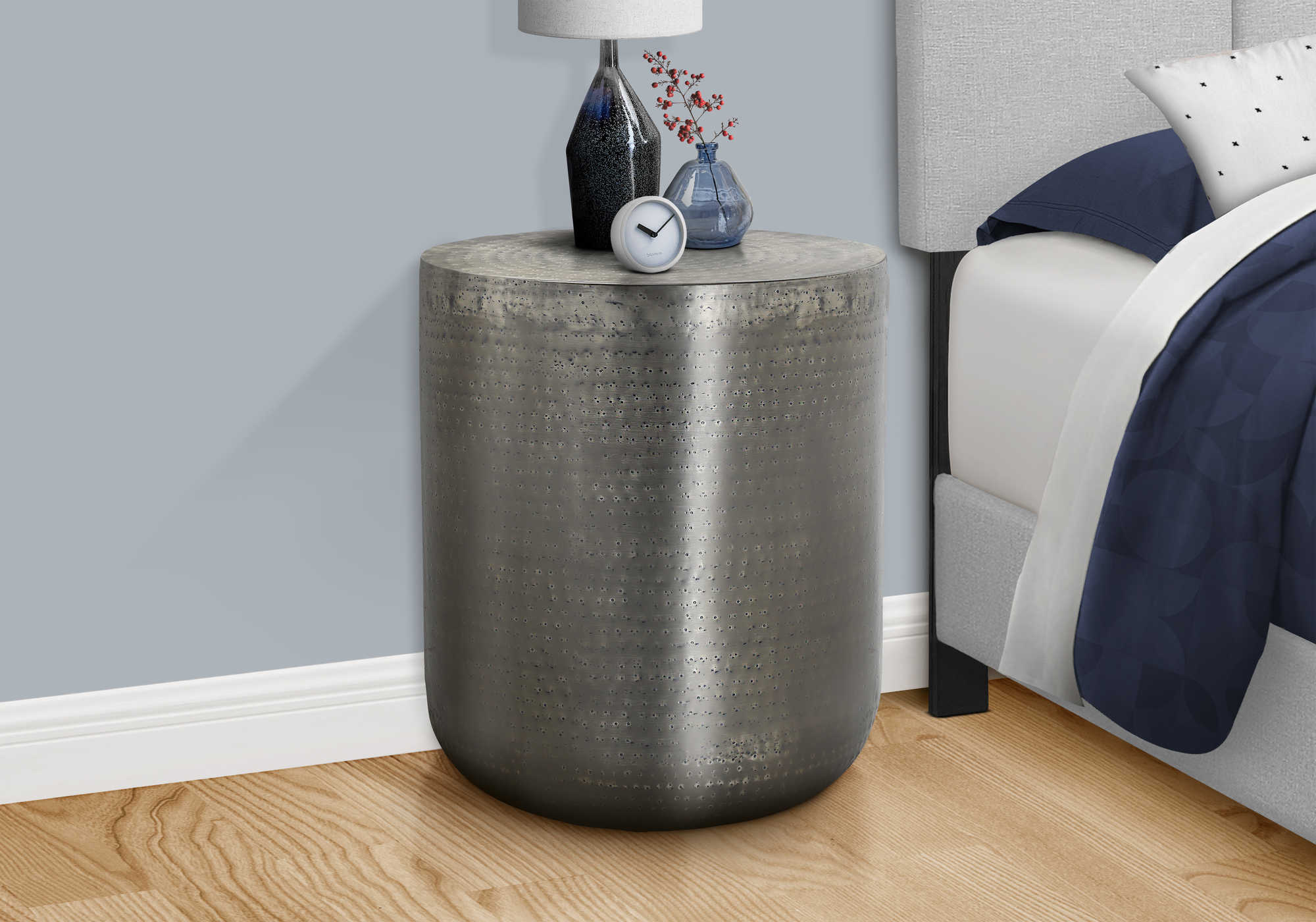 Image of nightstand - 22"h / silver grey iron metal end table  i 3906.