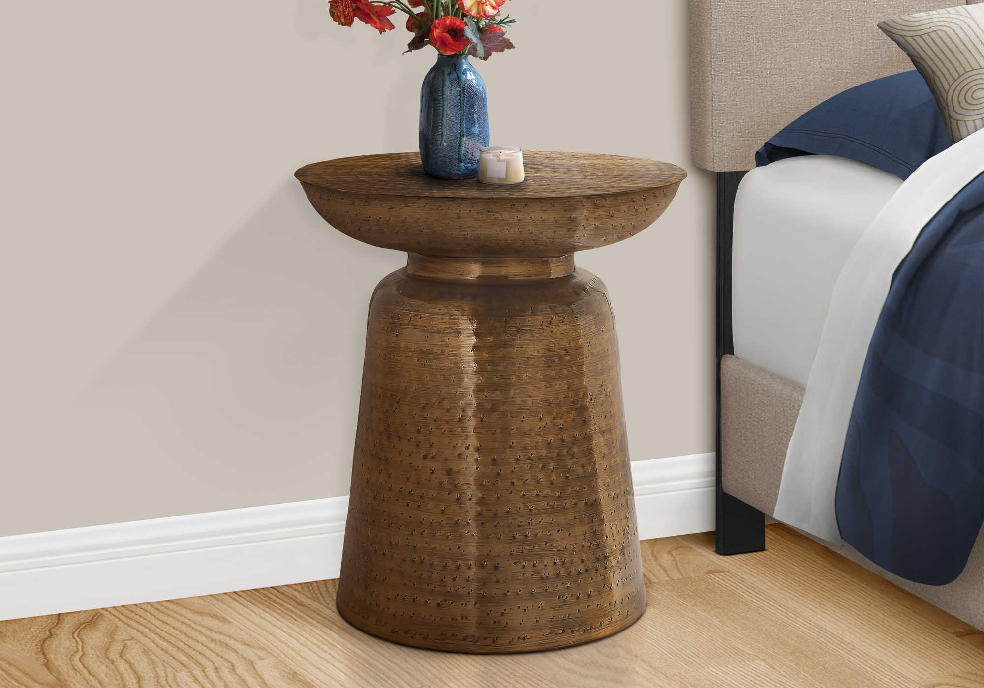 TABLE DE CHEVET - 22"H / TABLE DE BOUT DRUM METAL CUIVRE – I 3915.