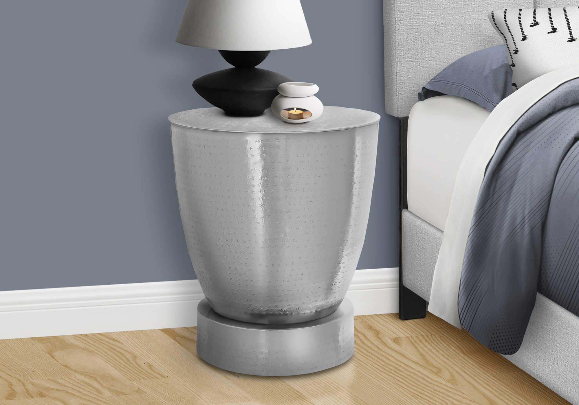 Image of nightstand - 22"h / chrome iron metal drum end  i 3920.