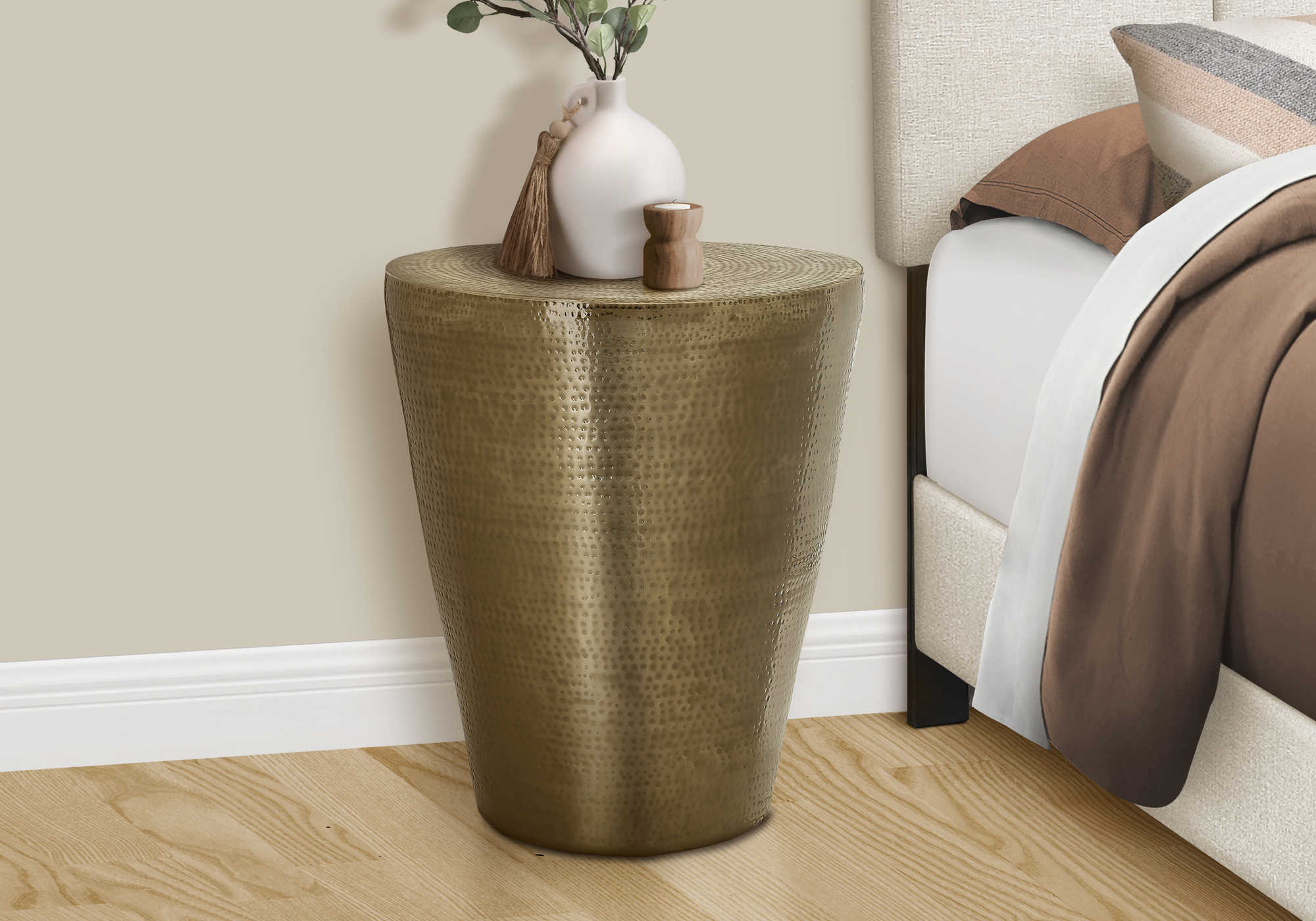 Image of nightstand - 22"h / gold iron metal drum end table  i 3923.