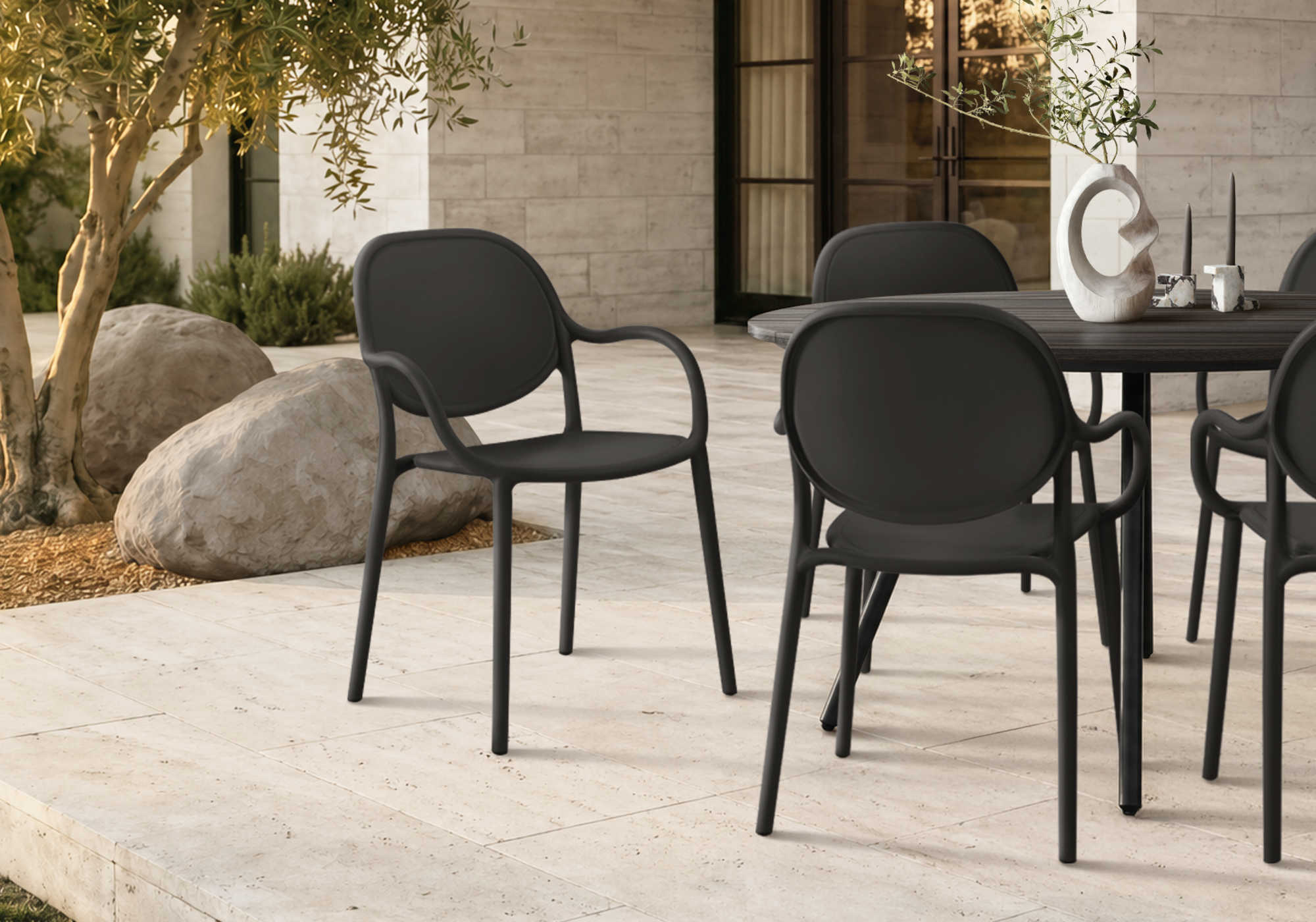 CHAISE D’EXTERIEUR - FAUTEUIL EMPILABLE NOIR / 4PCS – I 4024