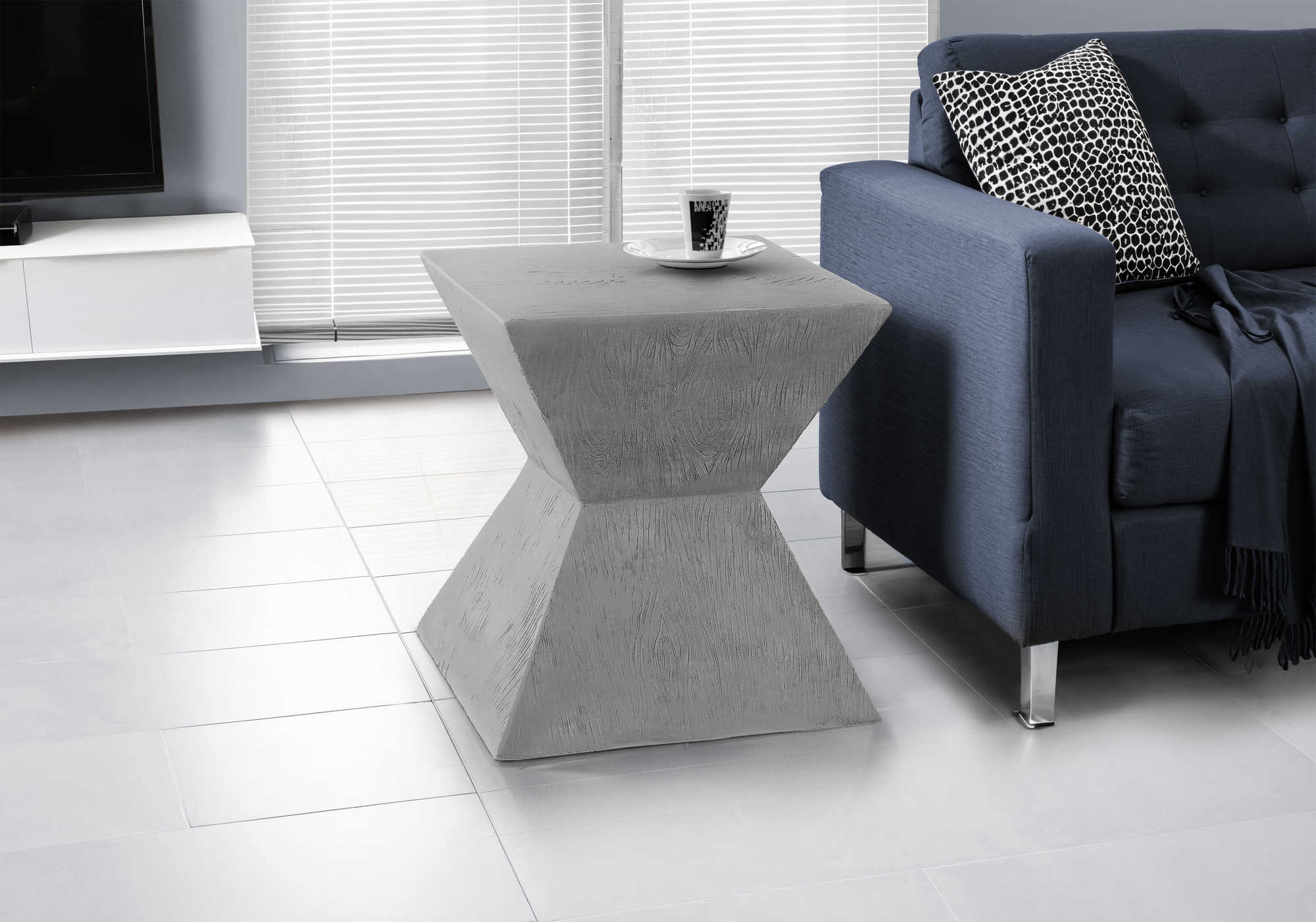 TABLE D'APPOINT - 25"H / INTERIEUR OU EXTERIEUR GRIS – I 4125