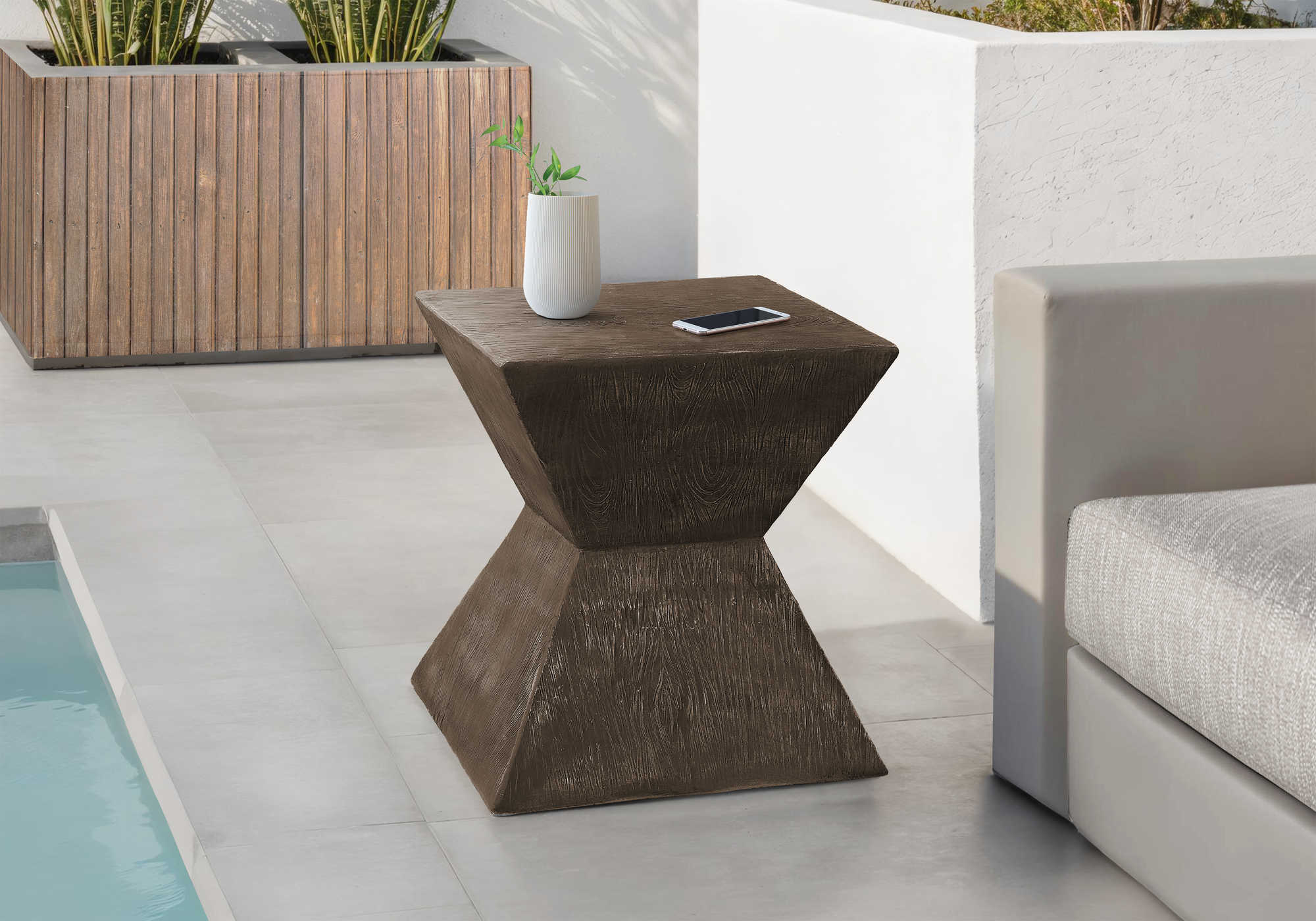 TABLE D'APPOINT - 25"H / INTERIEUR OU EXTERIEUR NOYER – I 4128