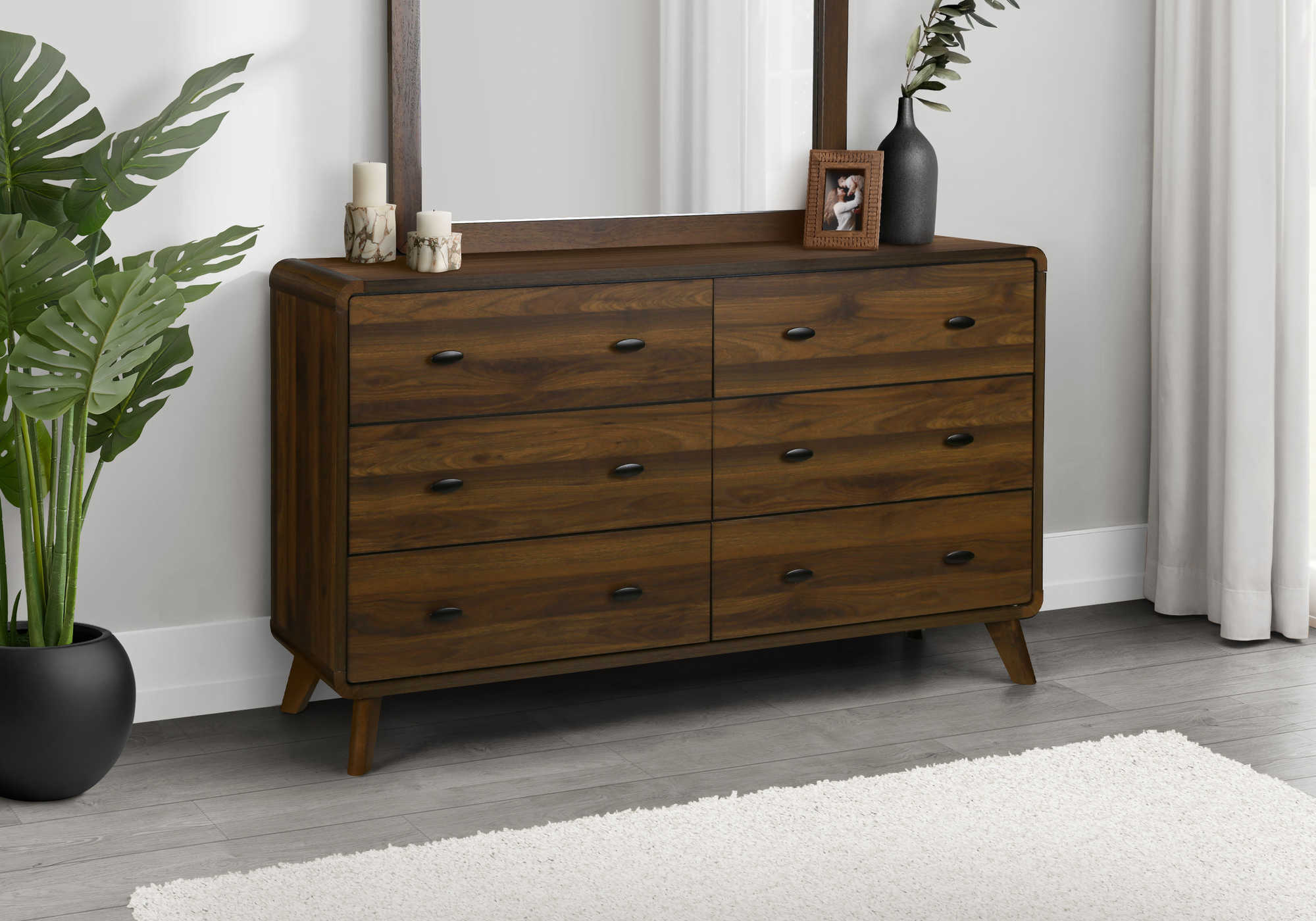 CHAMBRE A COUCHER - COMMODE 6 TIROIRS / NOYER – I 5231
