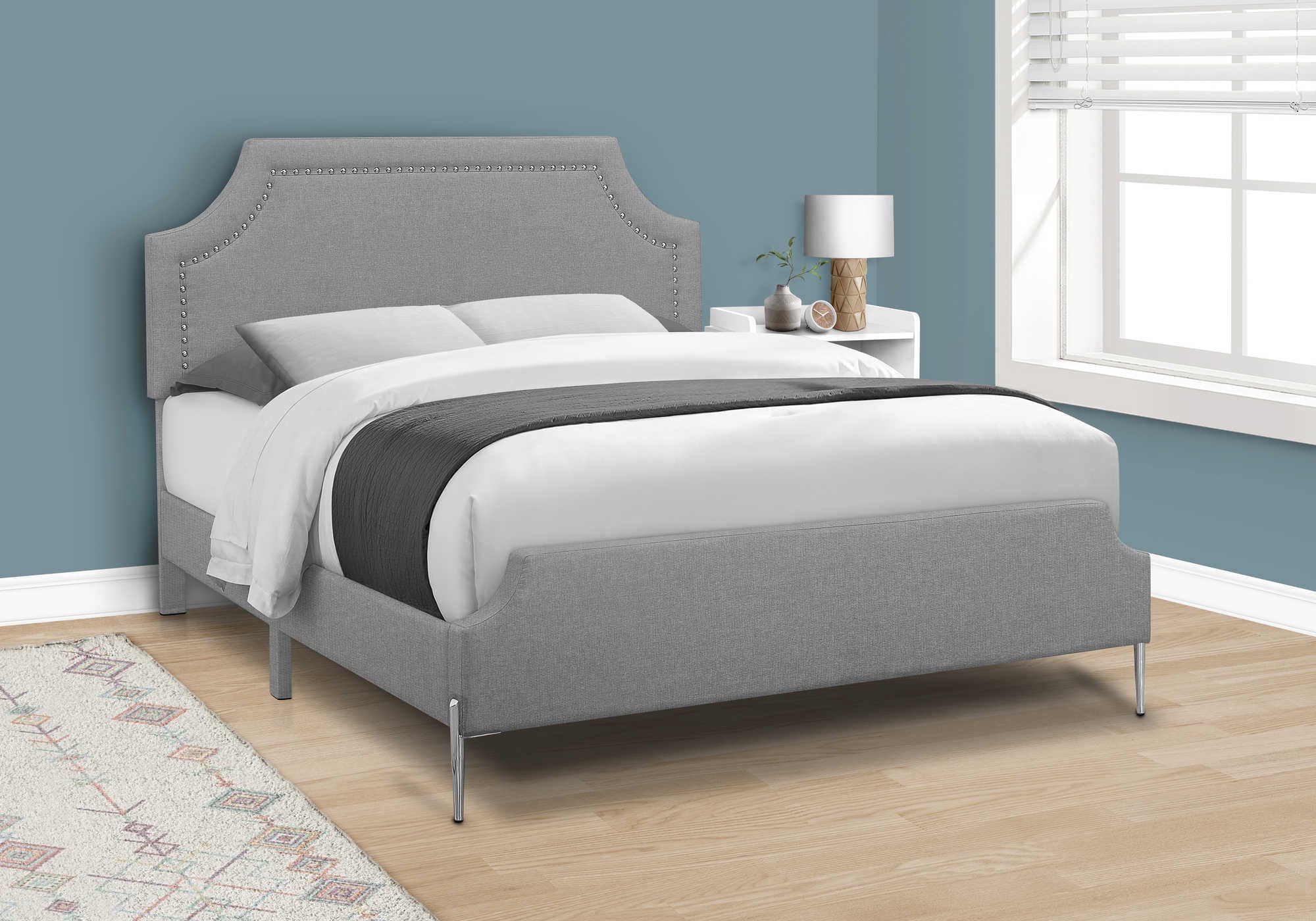 Image of bed - queen size / grey linen with chrome metal legs i 6035q.