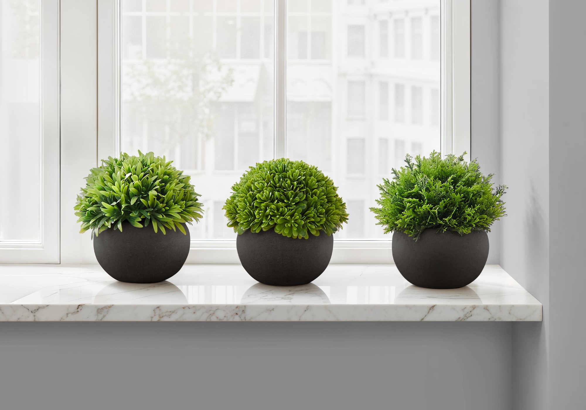 PLANTE ARTIFICIELLE - 3MCX / 5"H GAZON POT NOIR 3" – I 9552