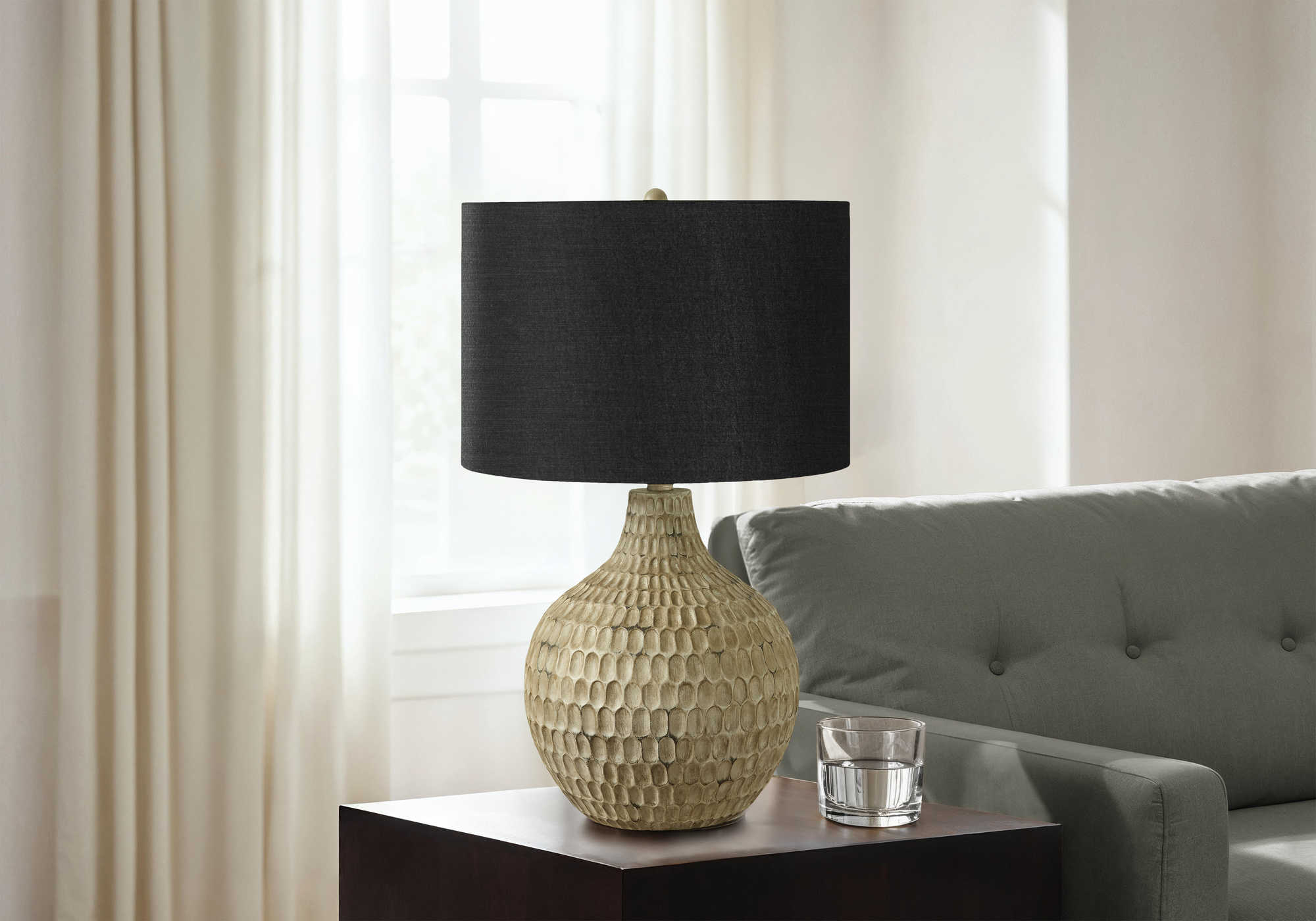 LUMINAIRE - 25"H LAMPE DE TABLE BRUN RESINE / NOIR – I 9606.