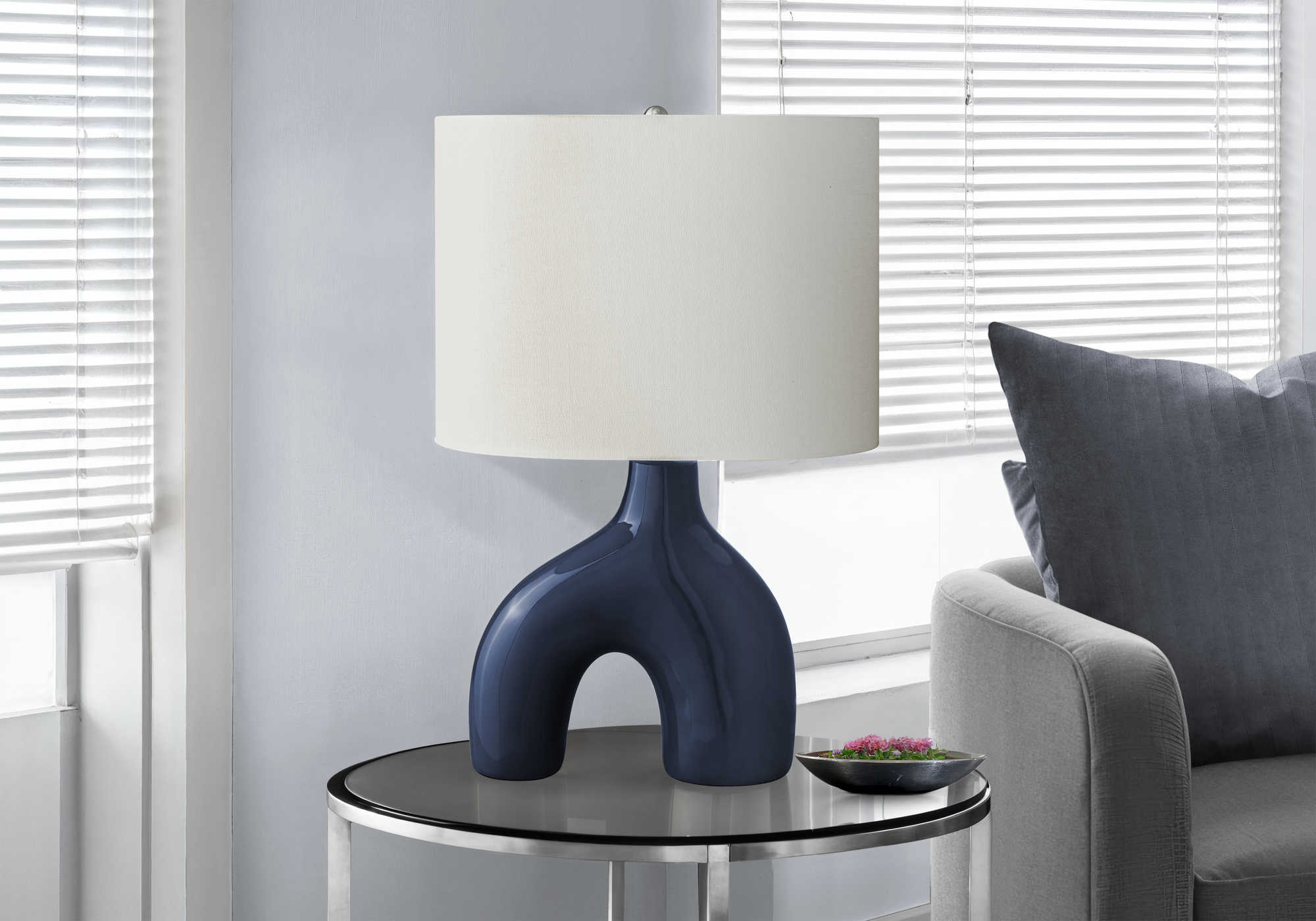 LUMINAIRE - 25"H LAMPE DE TABLE BLEU CERAMIQUE / IVOIRE – I 9663.