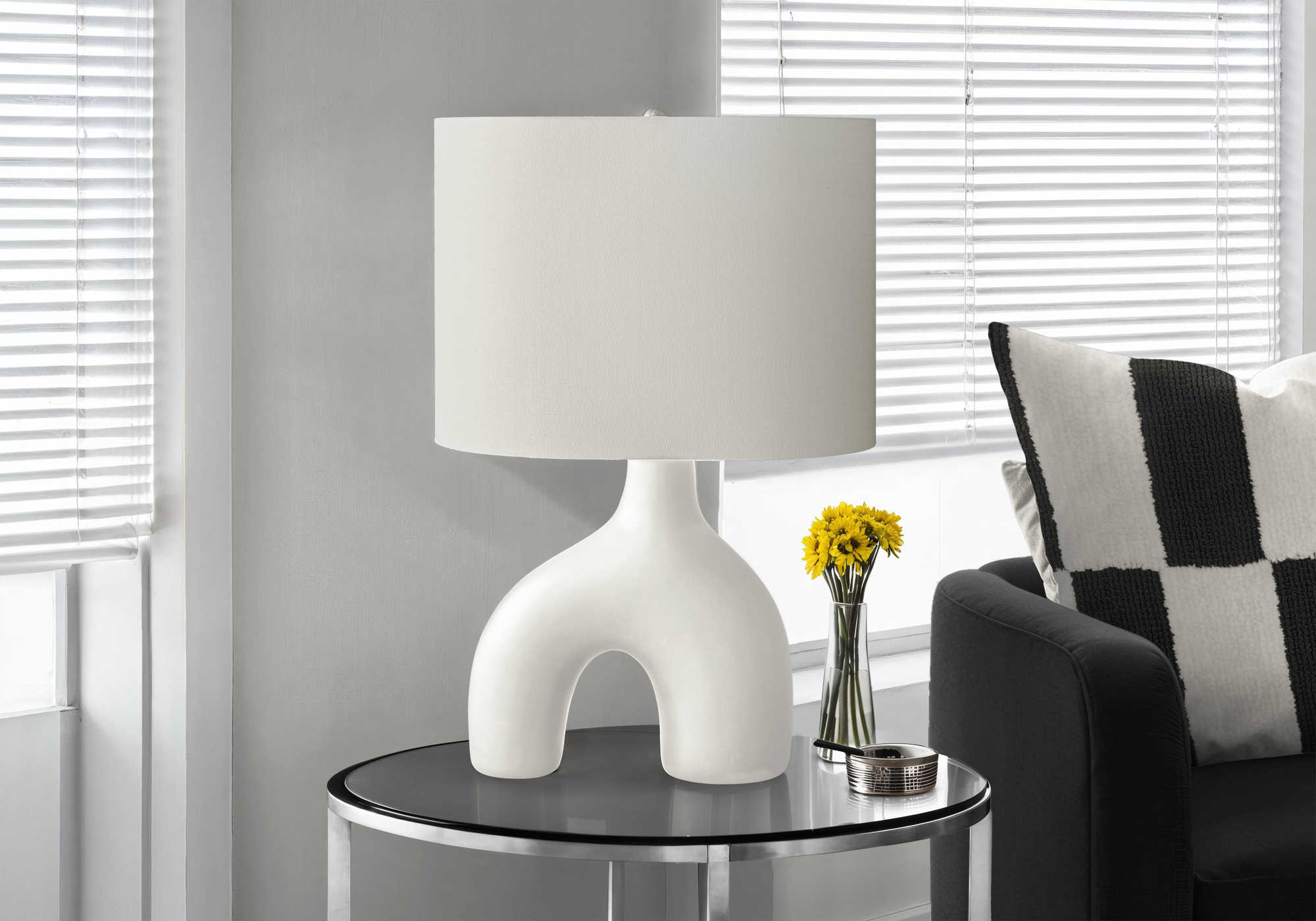 LUMINAIRE - 25"H LAMPE DE TABLE BLANC CERAMIQUE / IVOIRE – I 9665.
