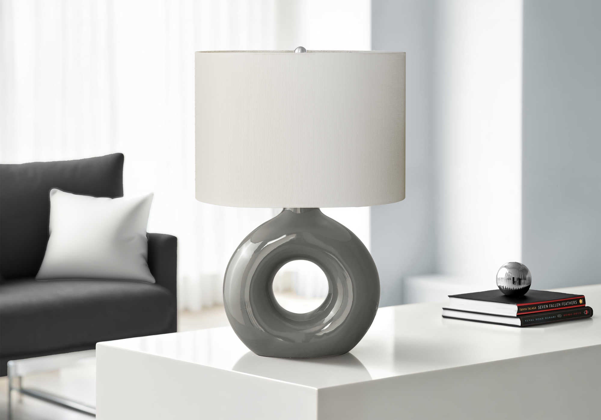 LUMINAIRE - 24"H LAMPE DE TABLE GRIS CERAMIQUE / IVOIRE – I 9667.
