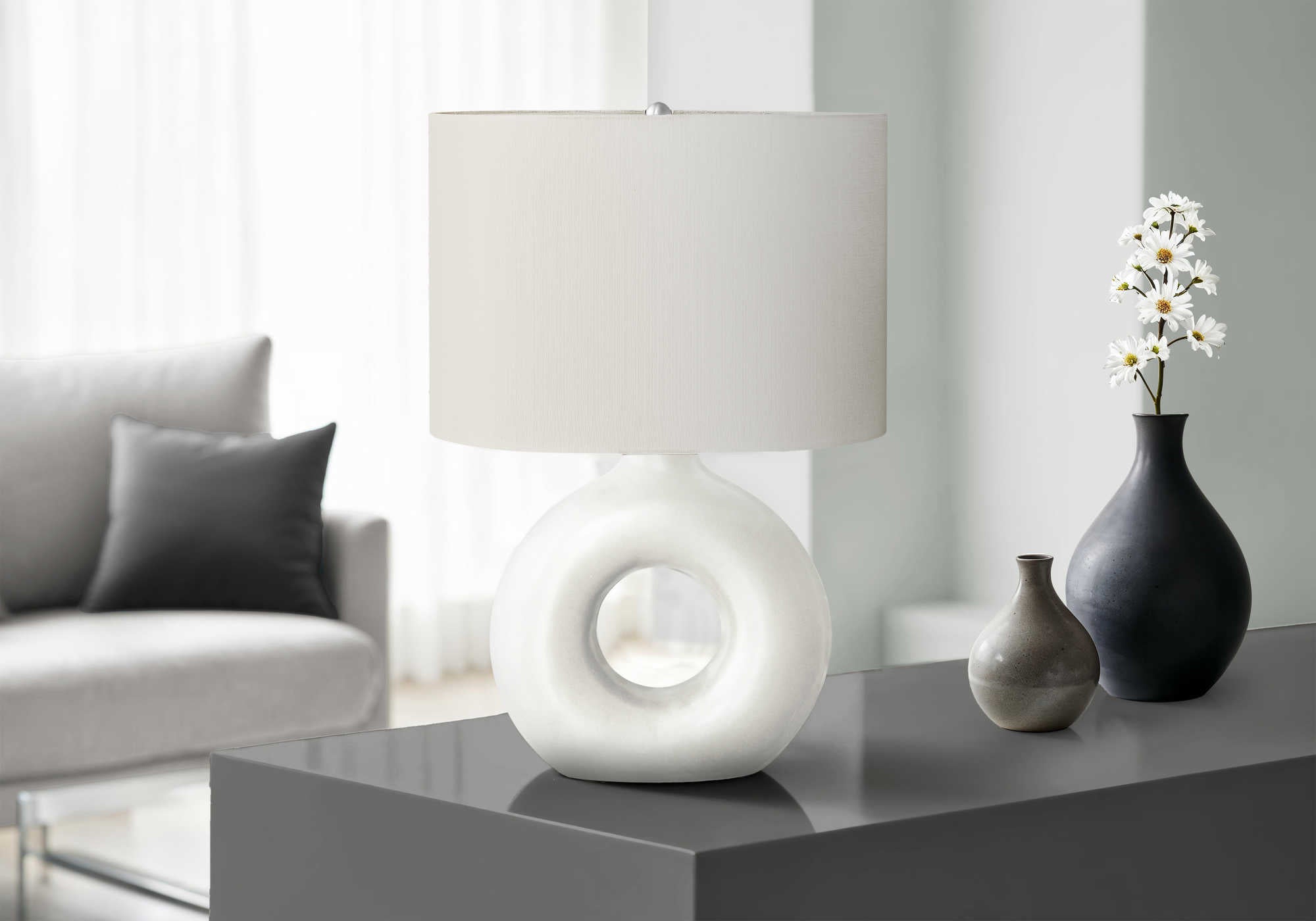 LUMINAIRE - 24"H LAMPE DE TABLE BLANC CERAMIQUE / IVOIRE – I 9672.
