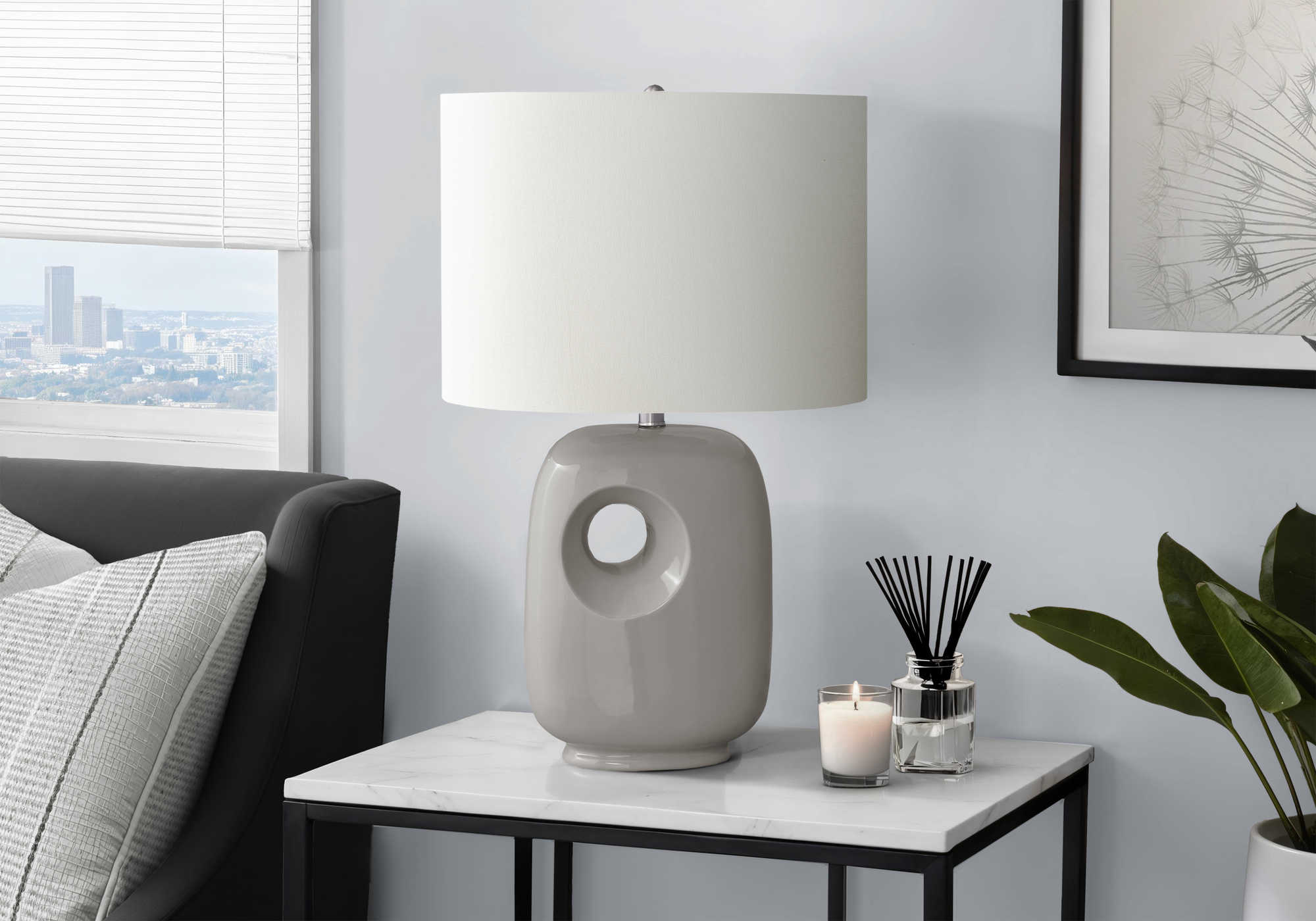 LUMINAIRE - 26"H LAMPE DE TABLE GRIS CERAMIQUE / IVOIRE – I 9675.