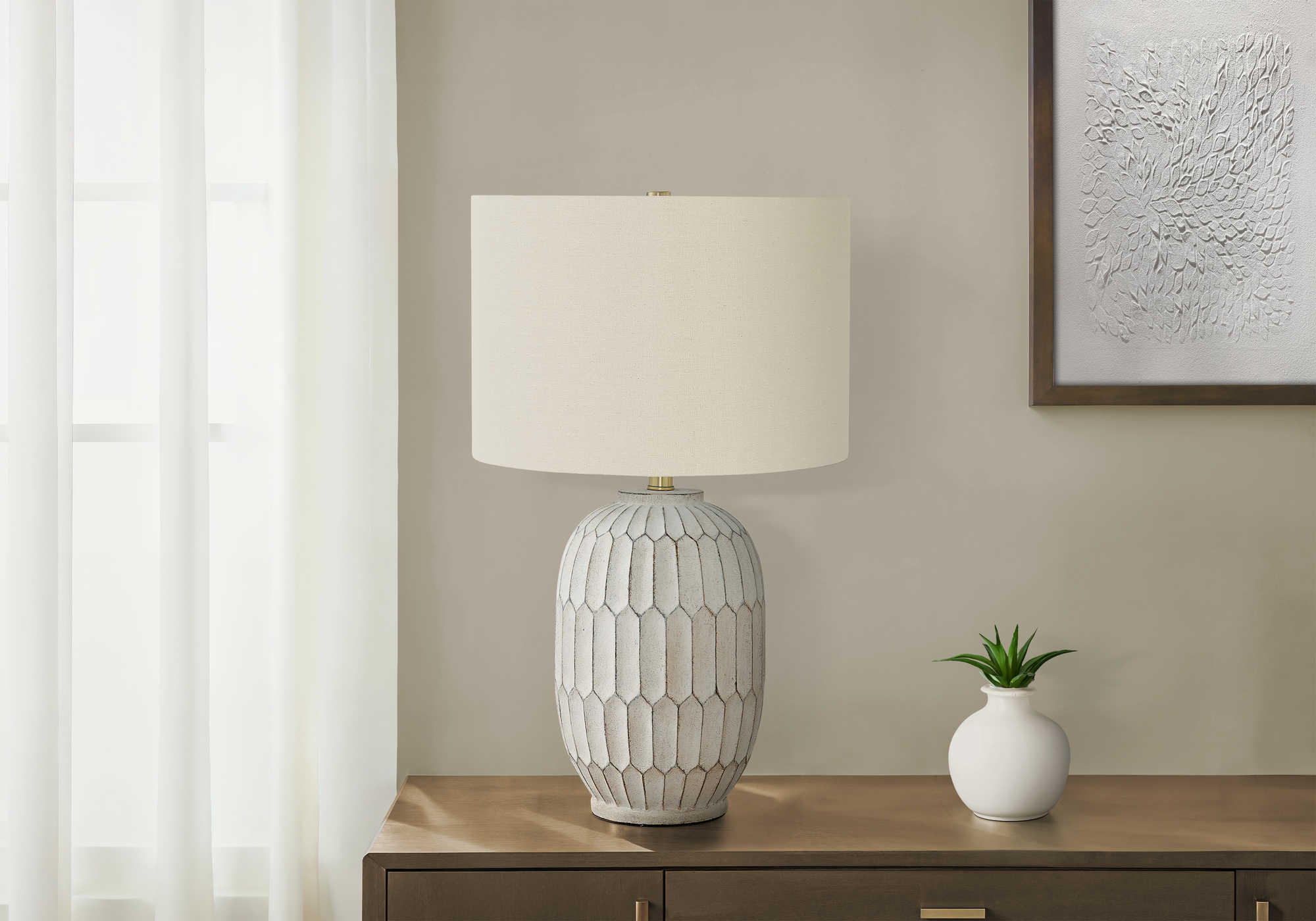 LUMINAIRE - 24"H LAMPE DE TABLE CREME RESINE / IVOIRE – I 9720.