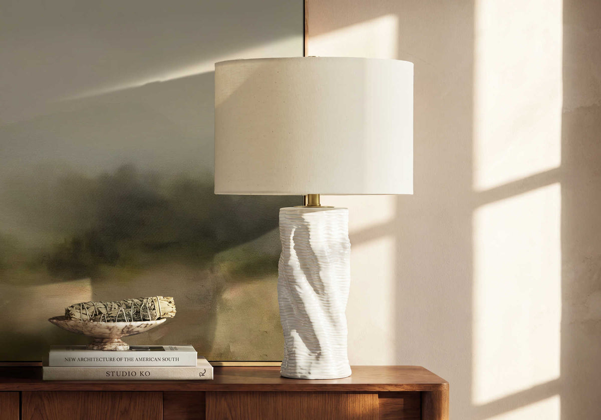 LUMINAIRE - 25"H LAMPE DE TABLE CERAMIQUE CREME / BEIGE – I 9782