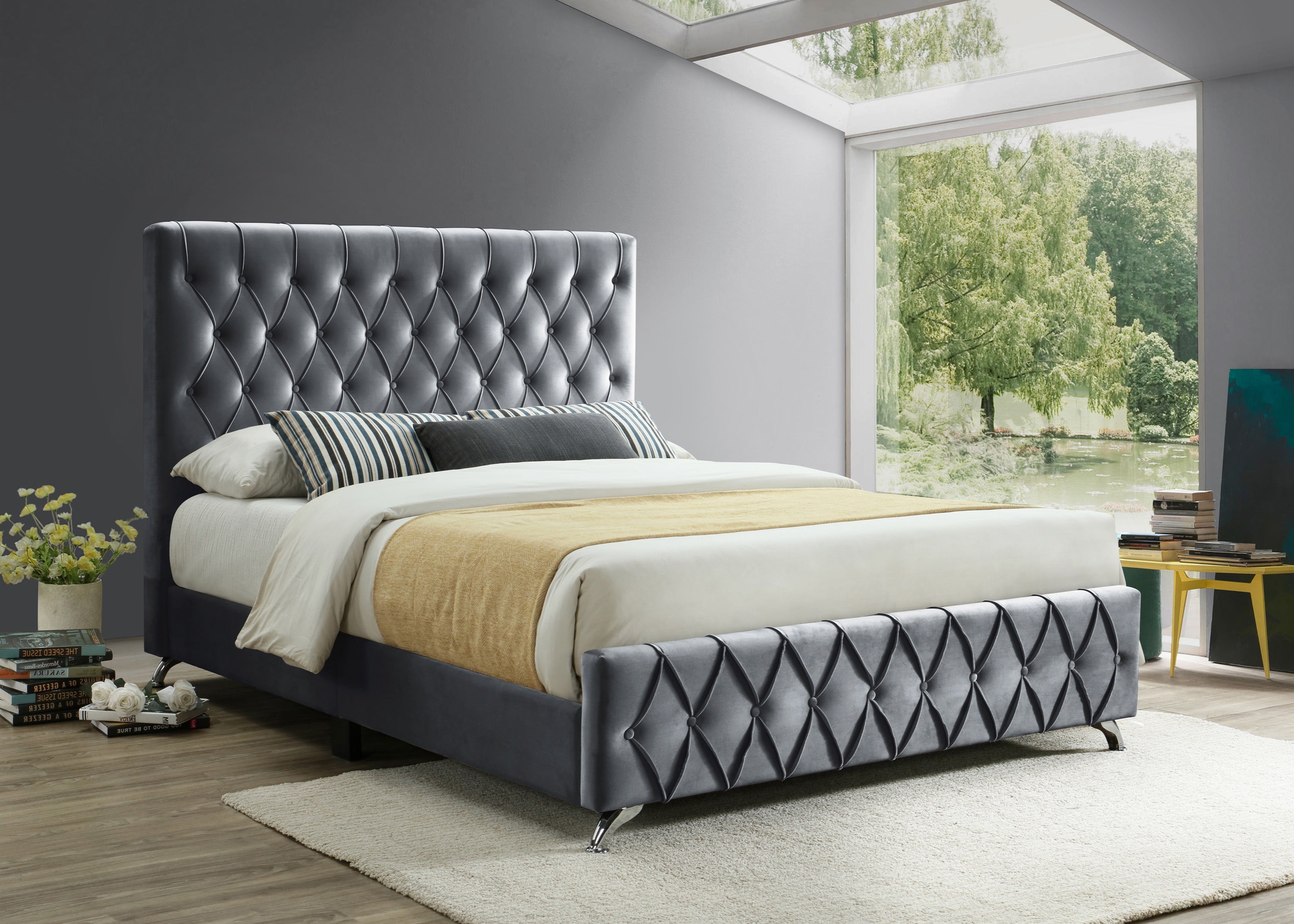 Image of if-5670 - queen or king bed - platform bed includes mattress support.