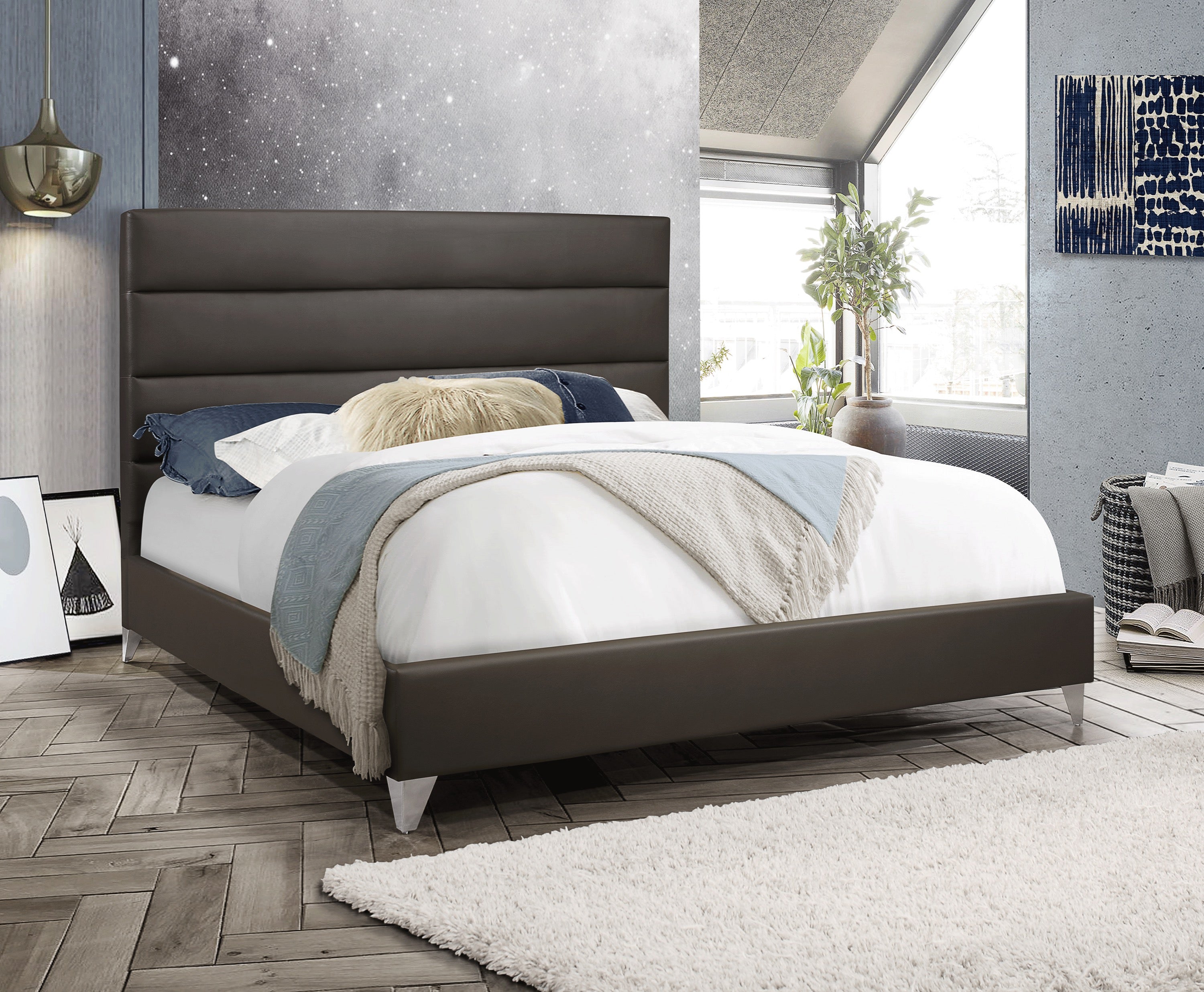 Image of if-5236 - queen or king bed - platform bed includes mattress support.