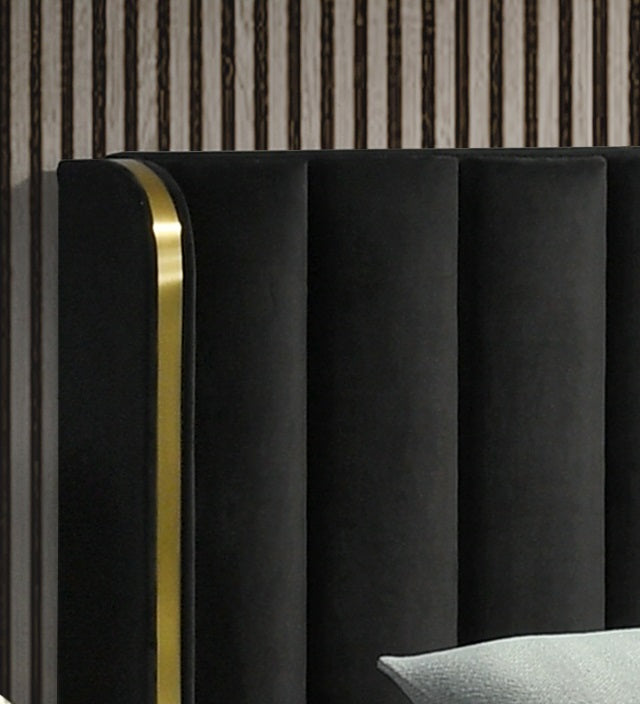 Madison Black Wingback Bedroom Set with Gold Accents – Madison/100
