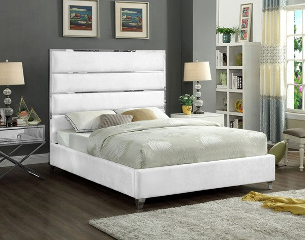Image of if-5882 - queen or king bed - platform bed includes mattress support.