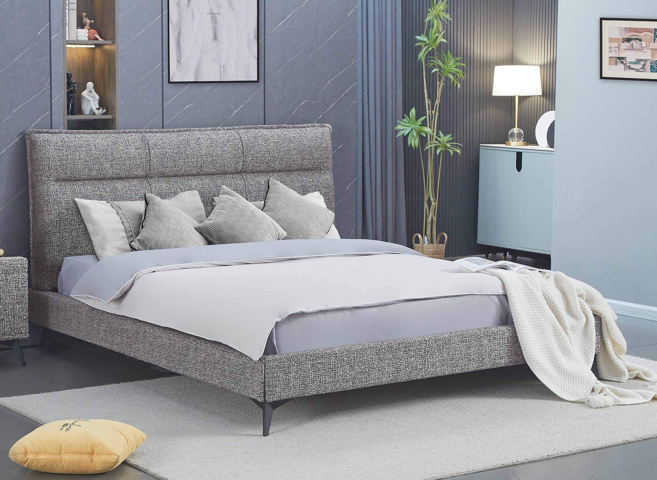 Image of if-5935 - queen or king bed - platform bed includes mattress support.