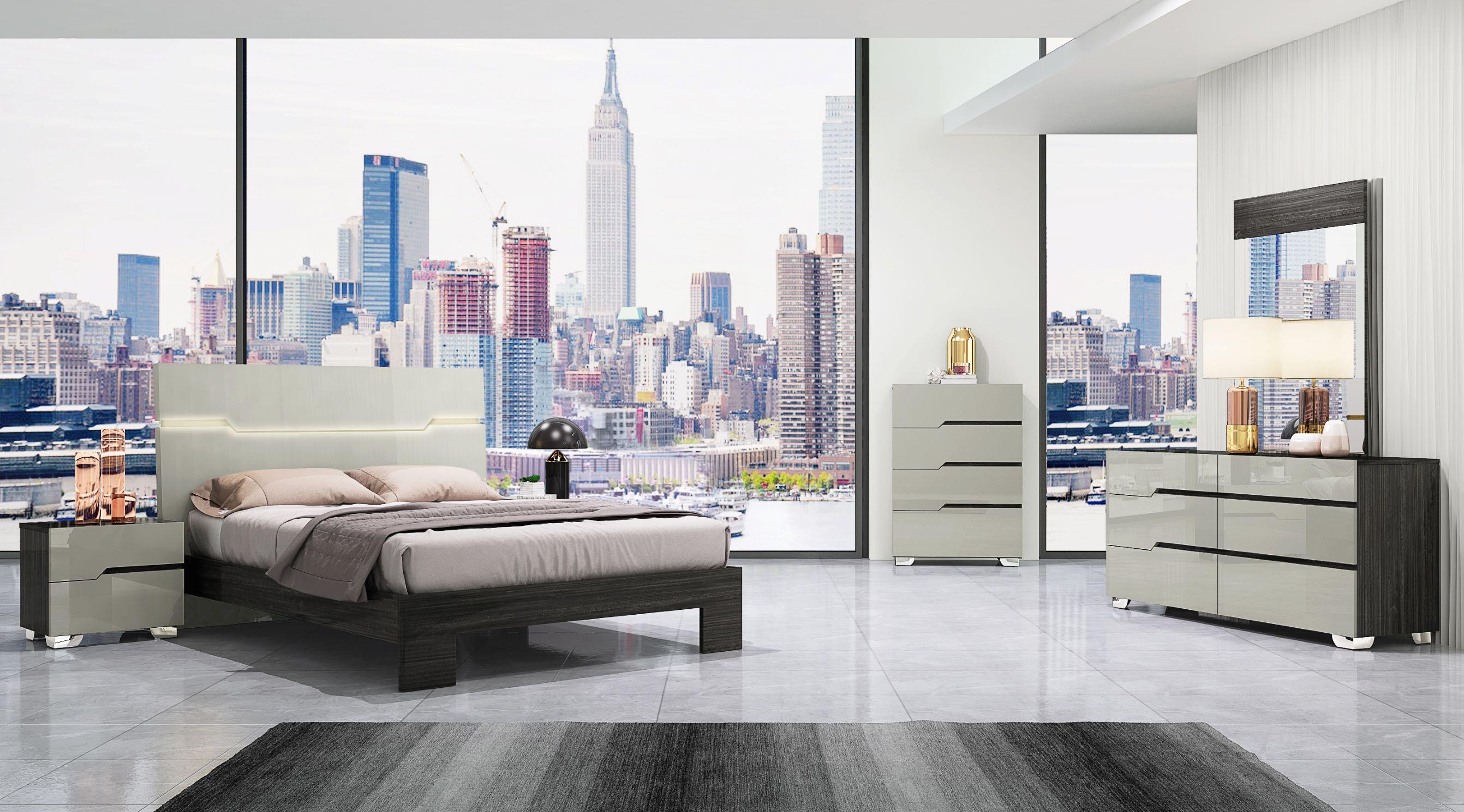 Image of skylar bedroom set.