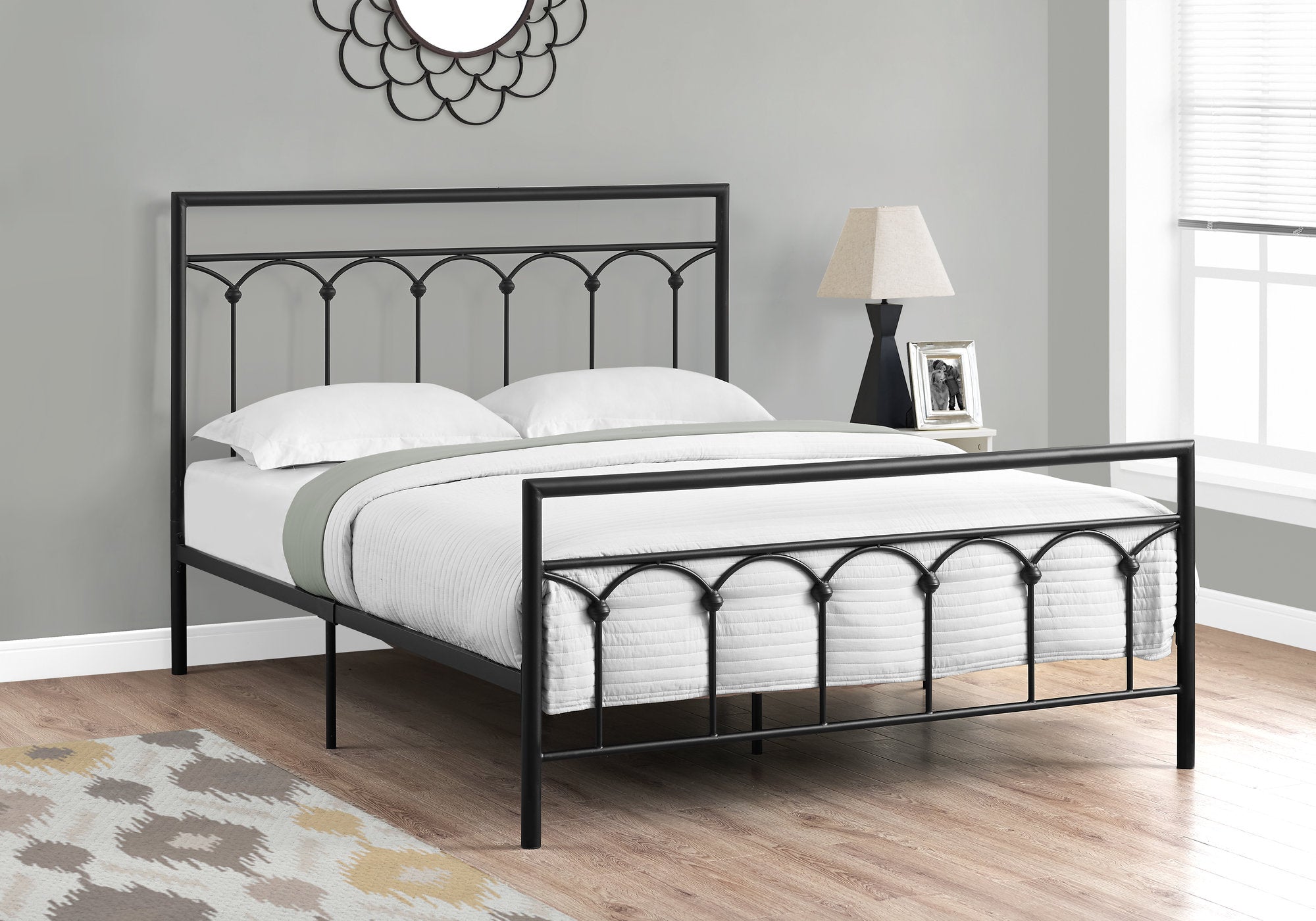 Image of bed - queen black metal frame only i 2657q.