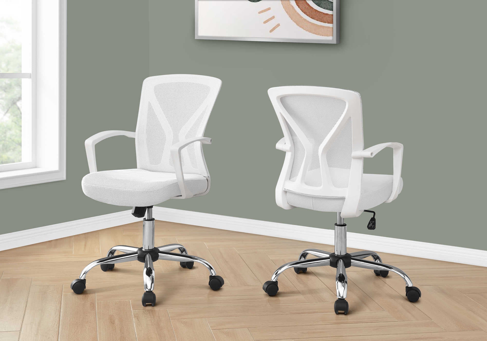 Image of office chair - white  chrome base on castors i 7462.