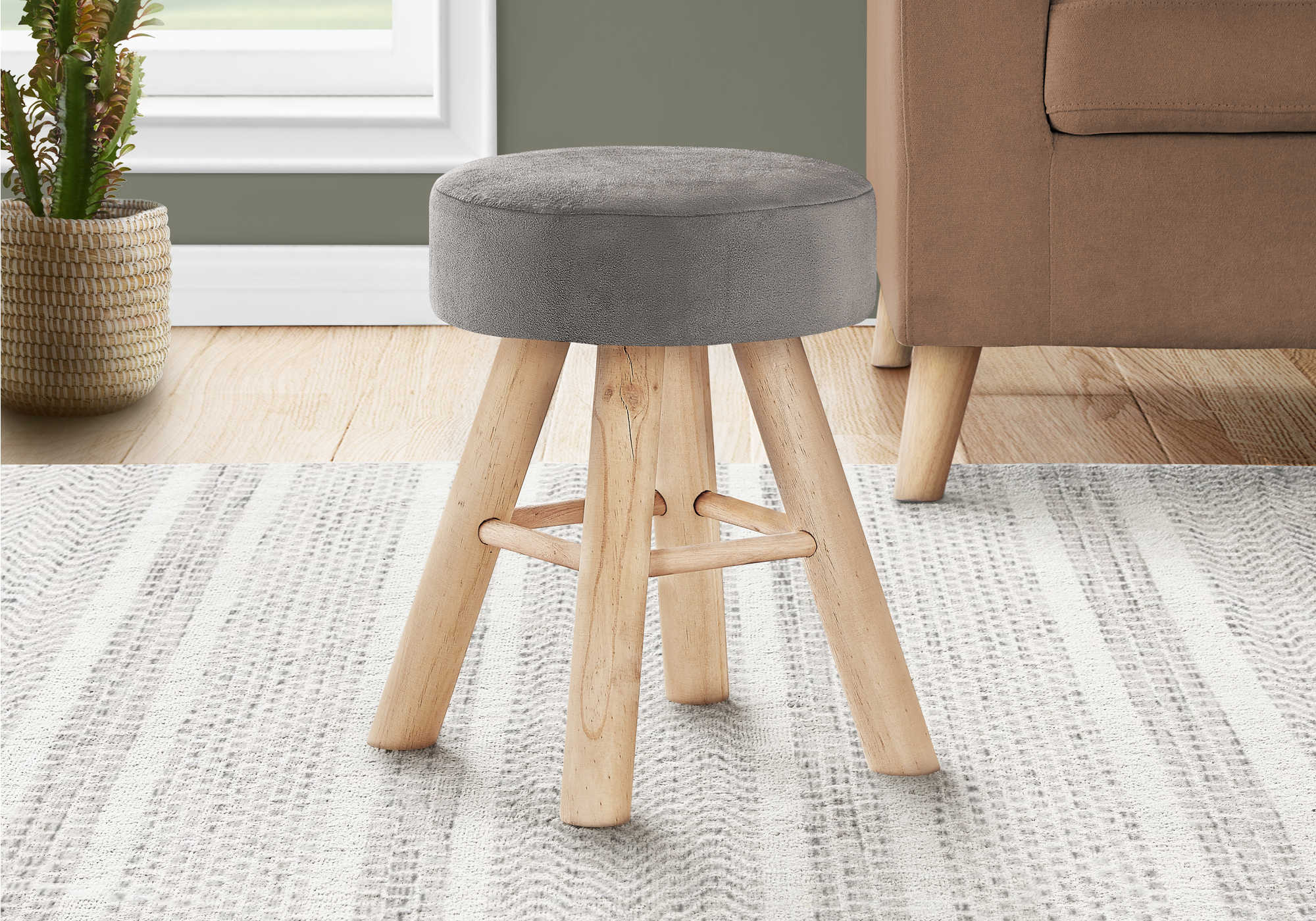Image of ottoman - grey velvet  natural wood legs i 9010.