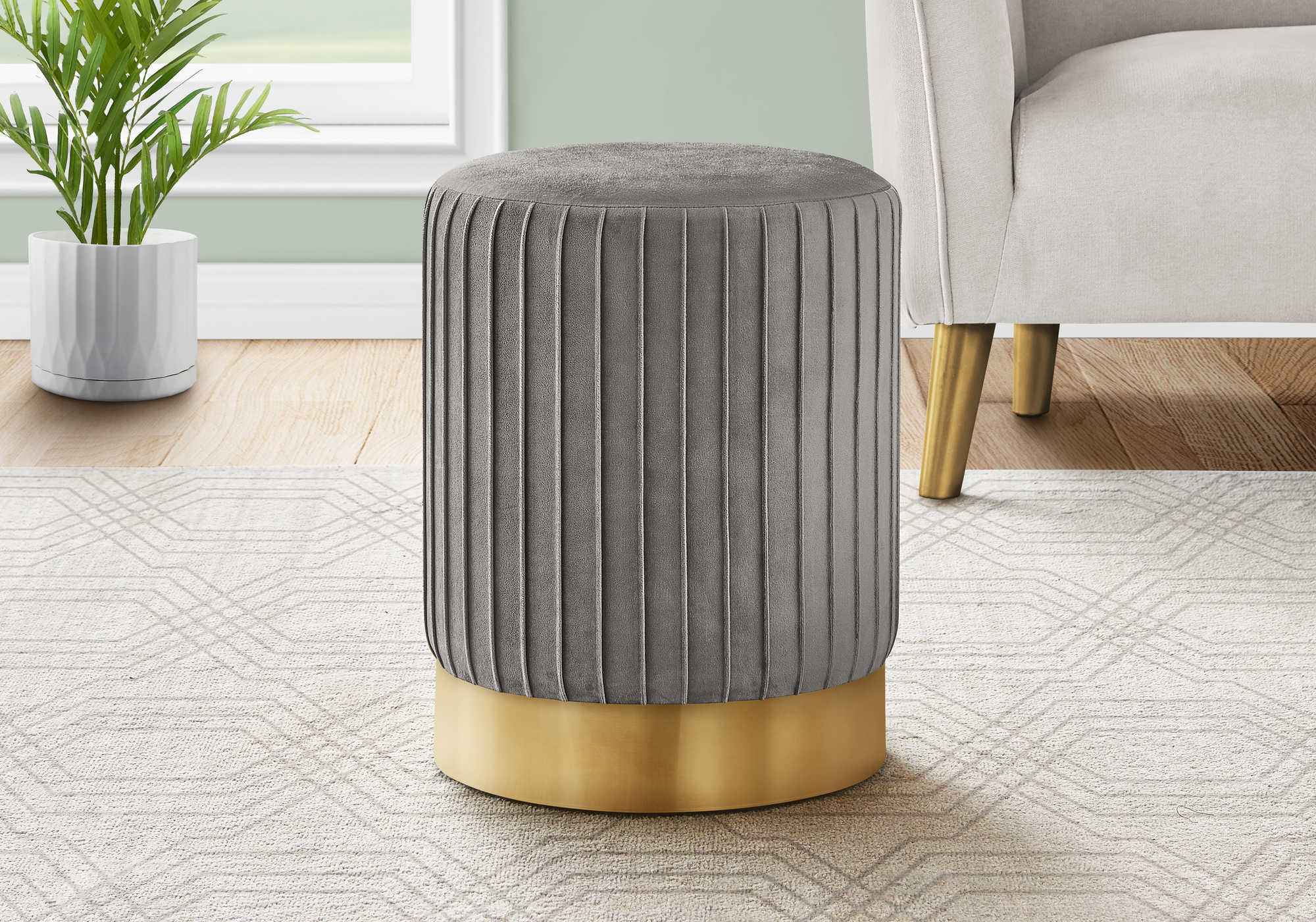 Image of ottoman - grey velvet  gold metal base i 9020.