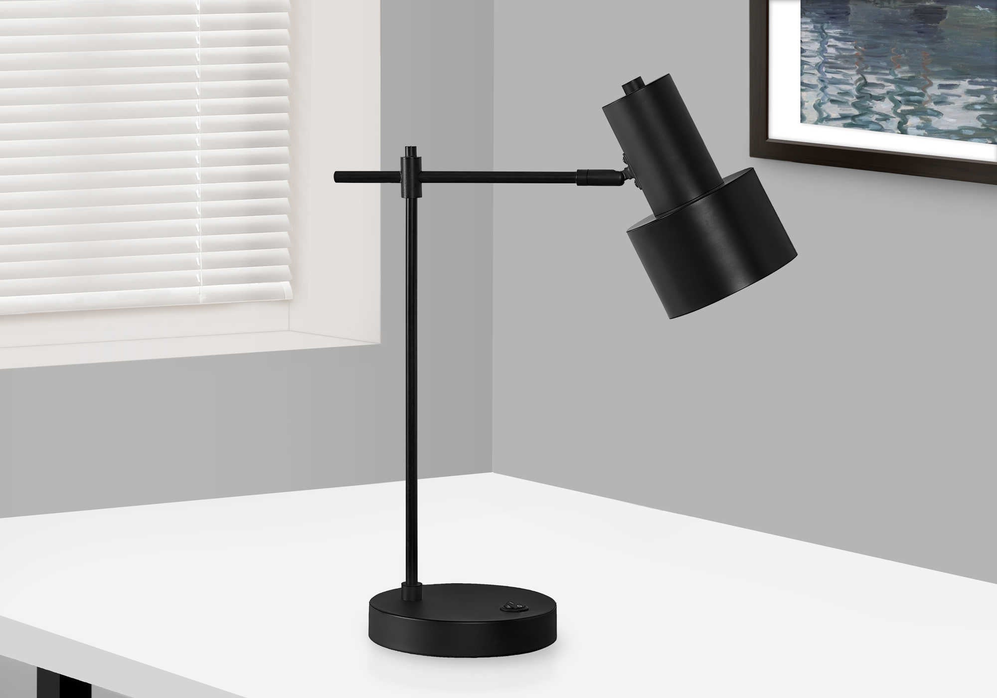 Image of lighting - 21h table lamp black metalblack shadeusb i 9647.